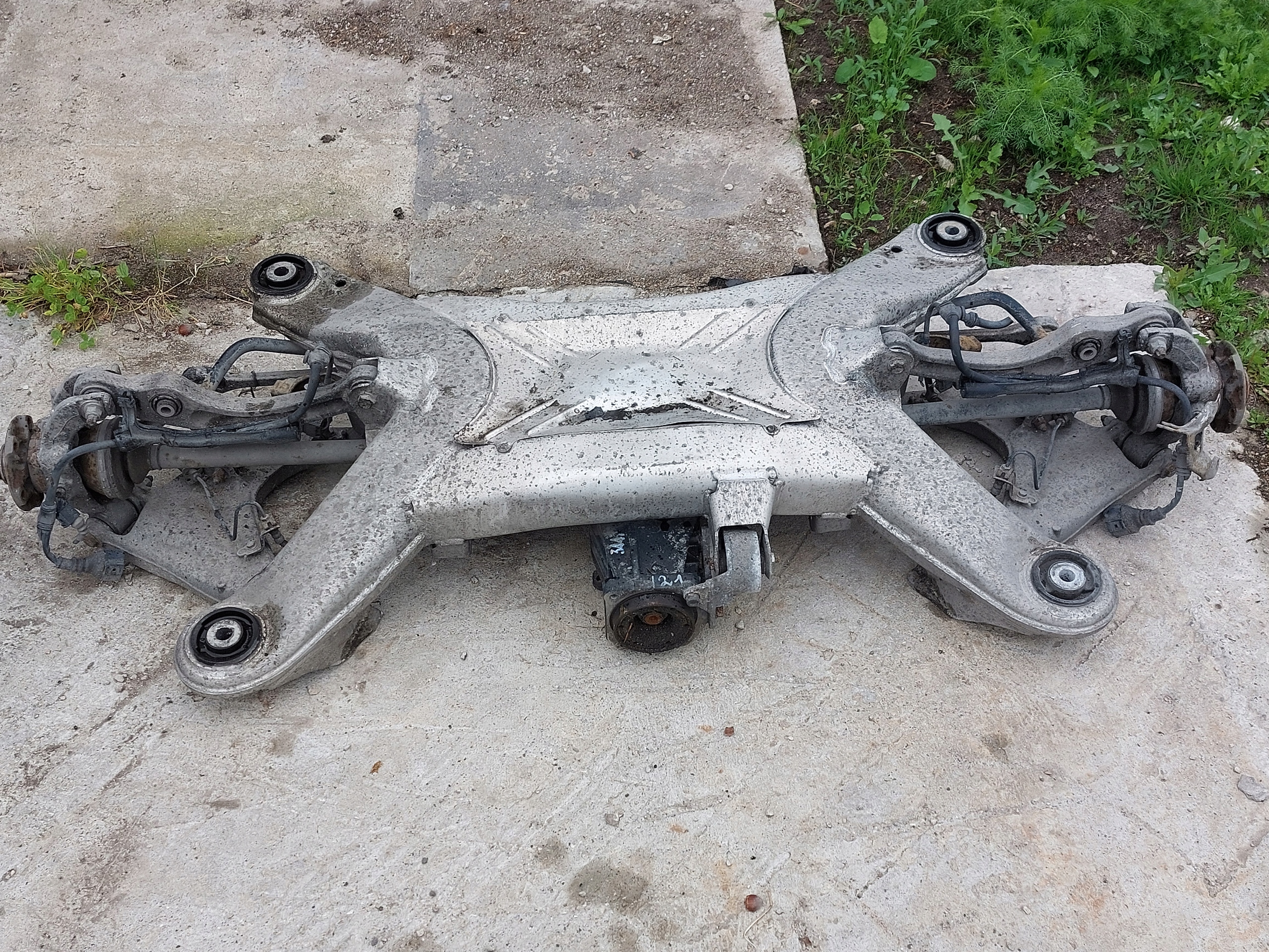 AUDI S8 D3 5.2 ZAWIESZENIE TYŁ