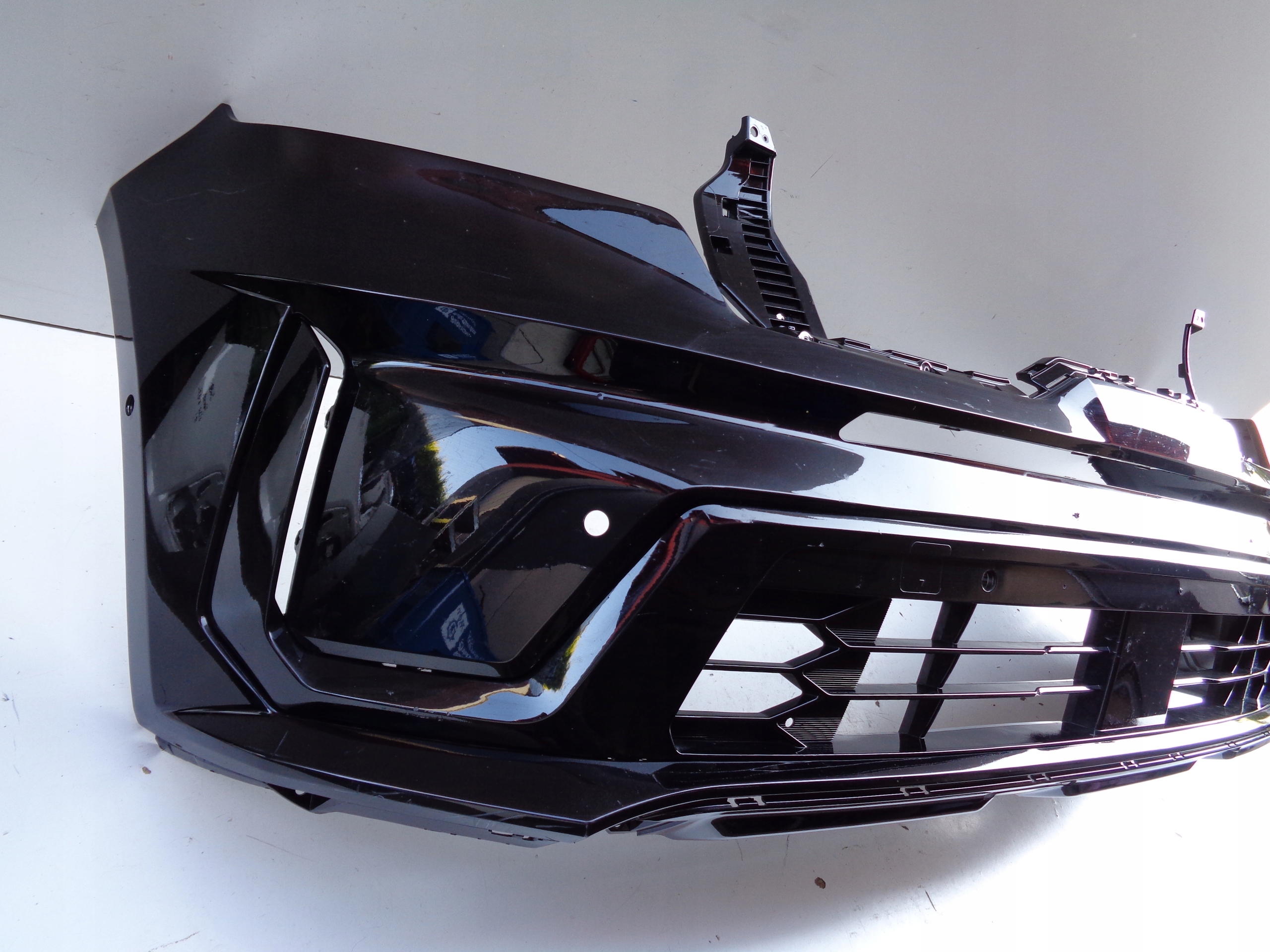 front bumper KIA SORENTO IV 20- NR 52045