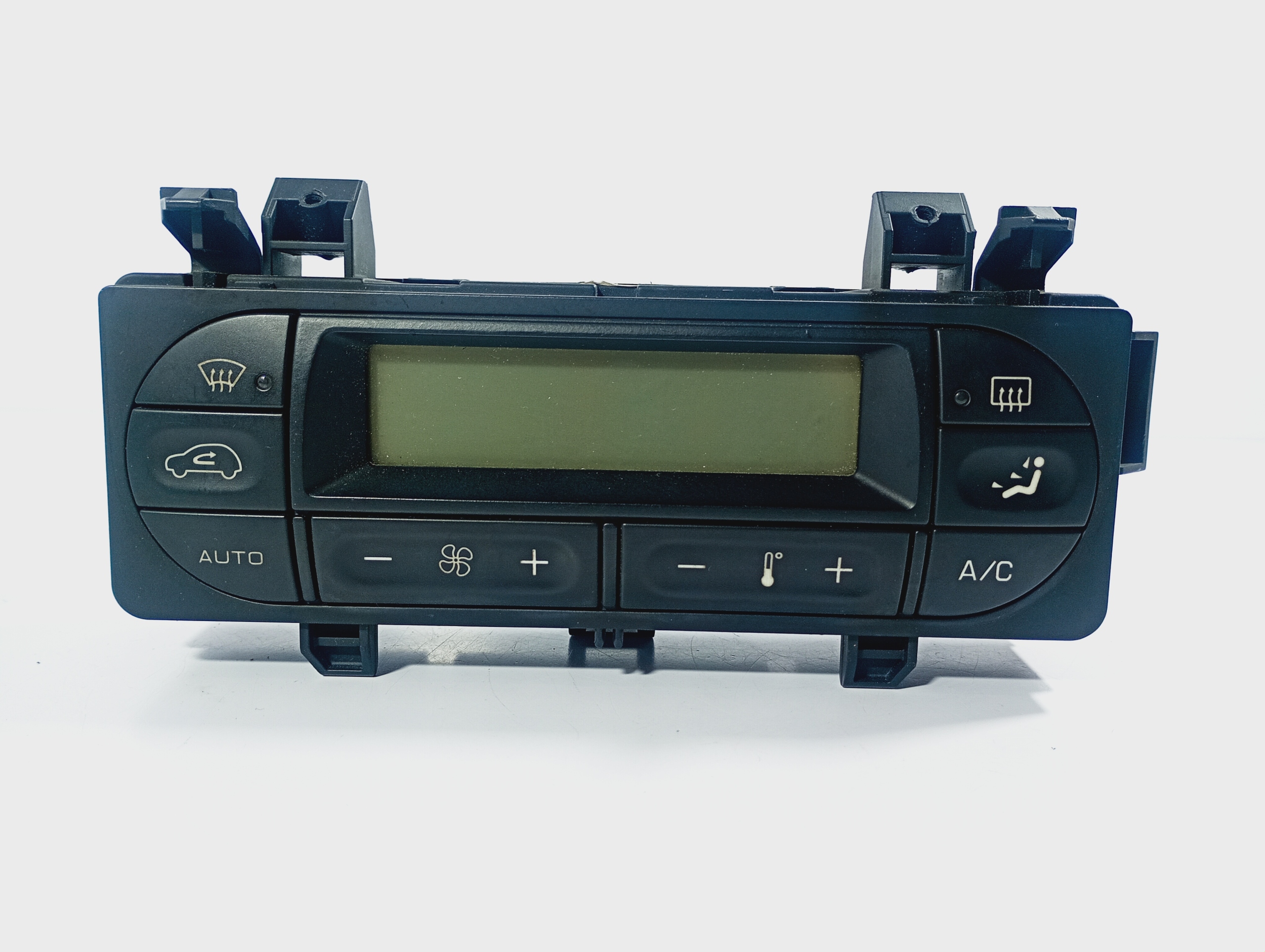 Interrupteur Bouton Unite commande clima OE 96530443XT Citroen C2 03-17