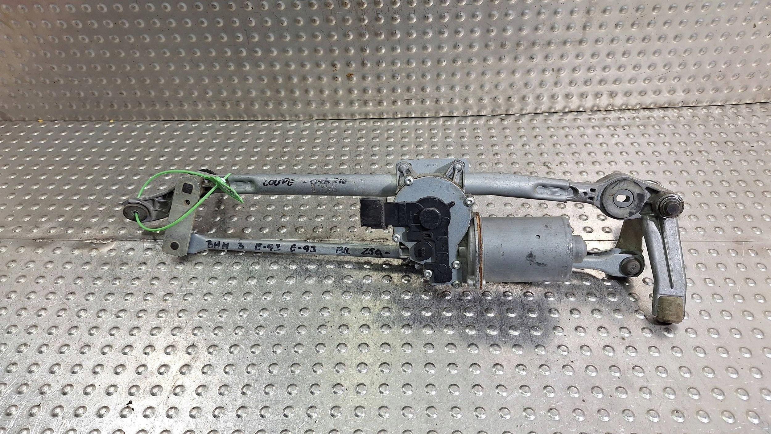 Gestänge Motor Wischer vorne 6978263 BMW 3 E90 E91 E92 E93 EUROPA