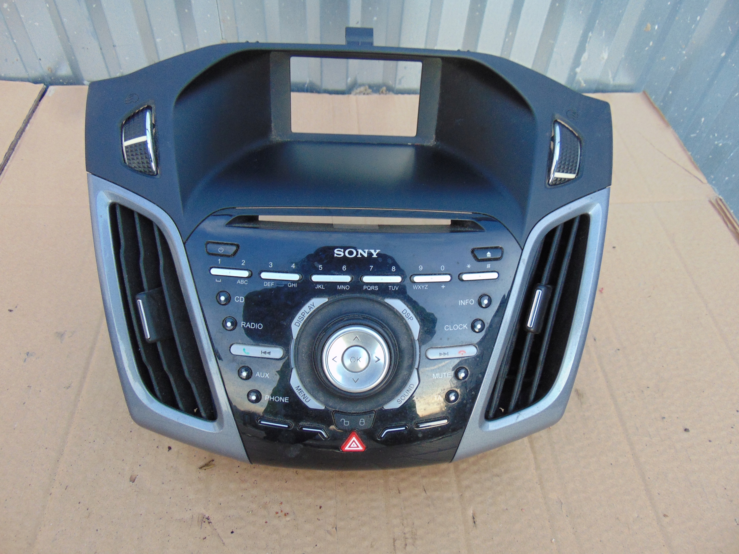 BM51-18835-B - РАДІО ПАНЕЛЬ РАДІО FORD FOCUS MK3 C-MAX MK2