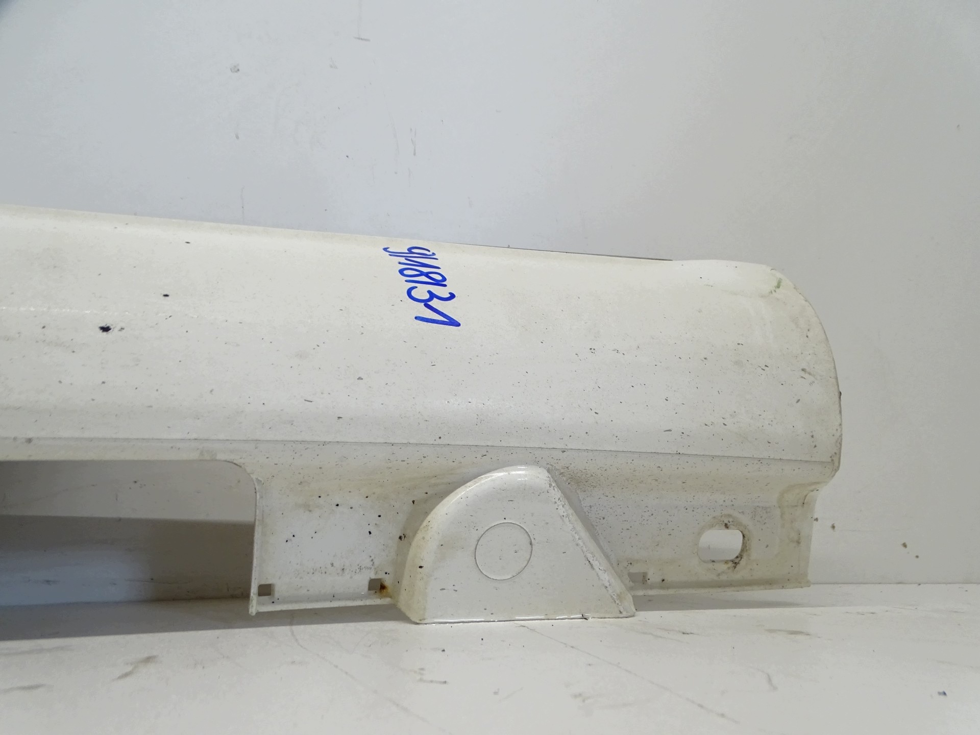 moulding threshold cap right MERCEDES C W205 sedan A2056900840