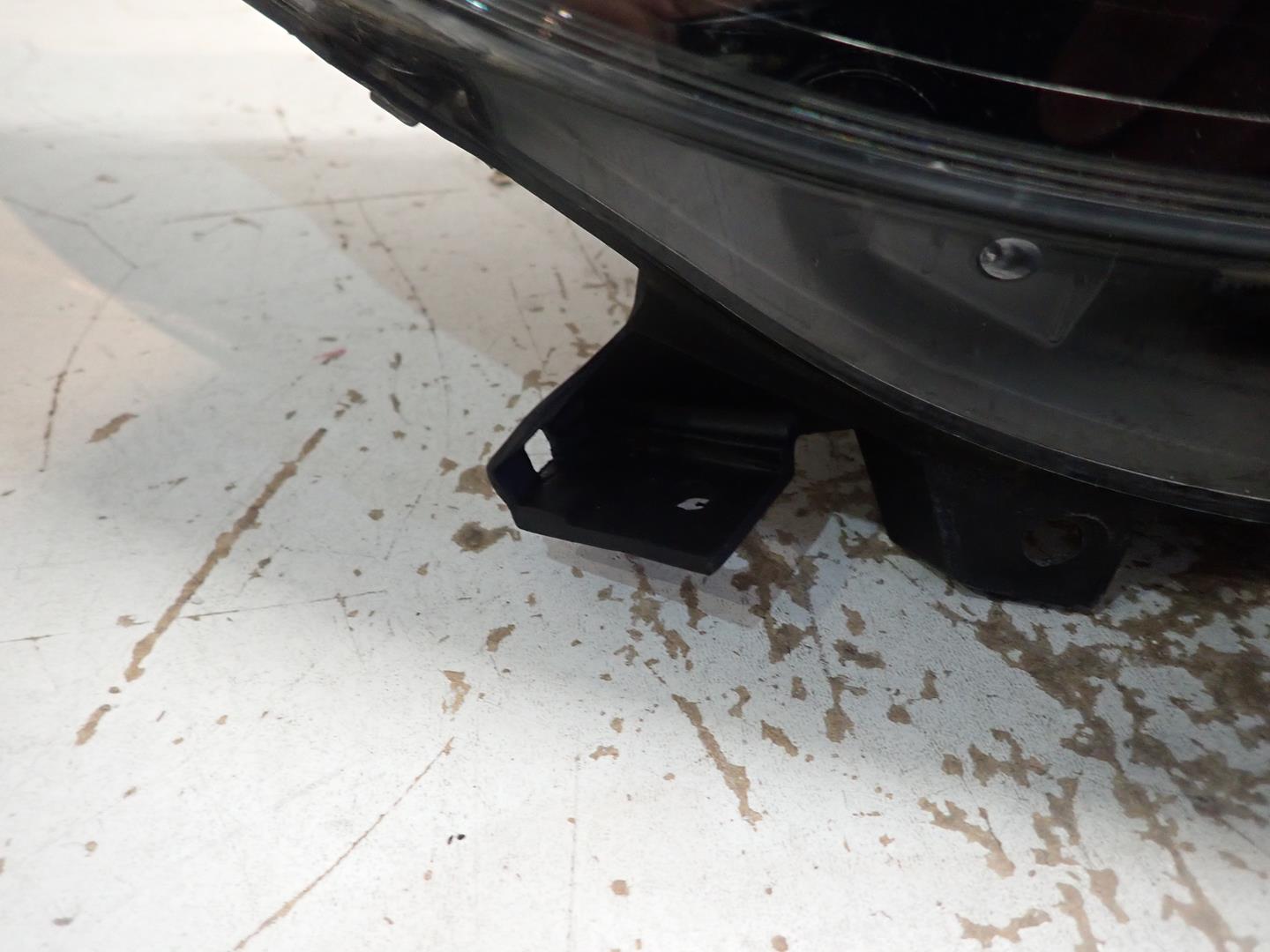 light front front right RENAULT SCENIC III LIFT 2012