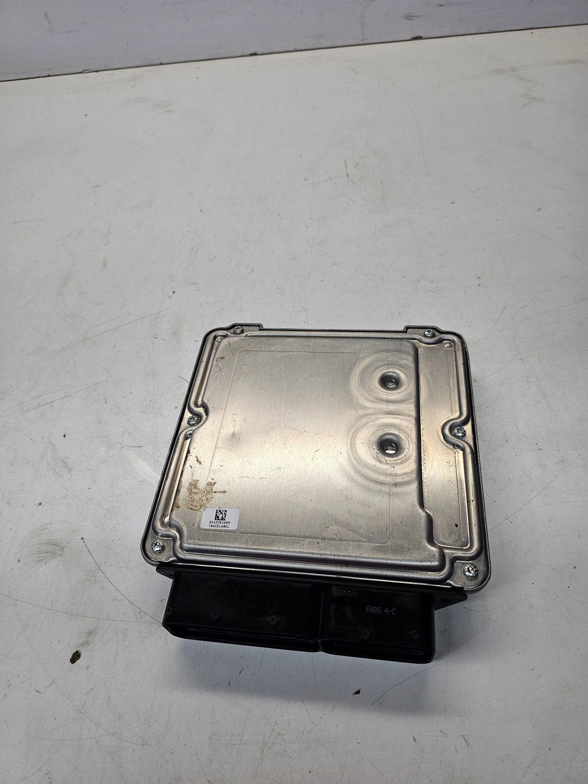 computer control unit of the engine AUDI A6 C6 3.0 TDI 4F0907401C 4F0910402S