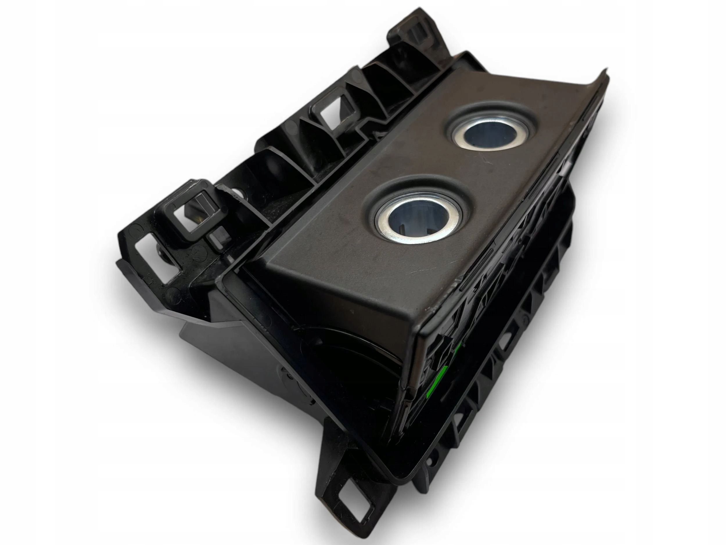 adapter zapalniczka Audi A8 4N0864051A $J