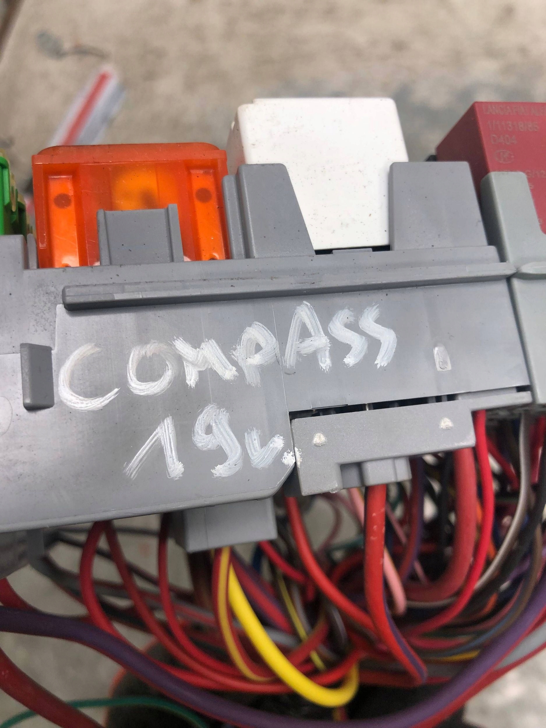 Module fusibles JEEP COMPASS II 51882145 51987784