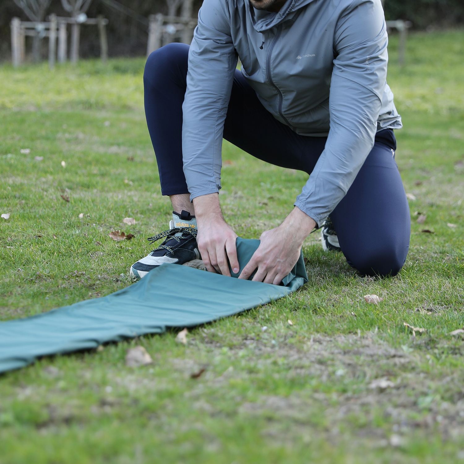 MATERAC DMUCHANY z pompką samopompującą AEROGOGO Typ jednoosobowy