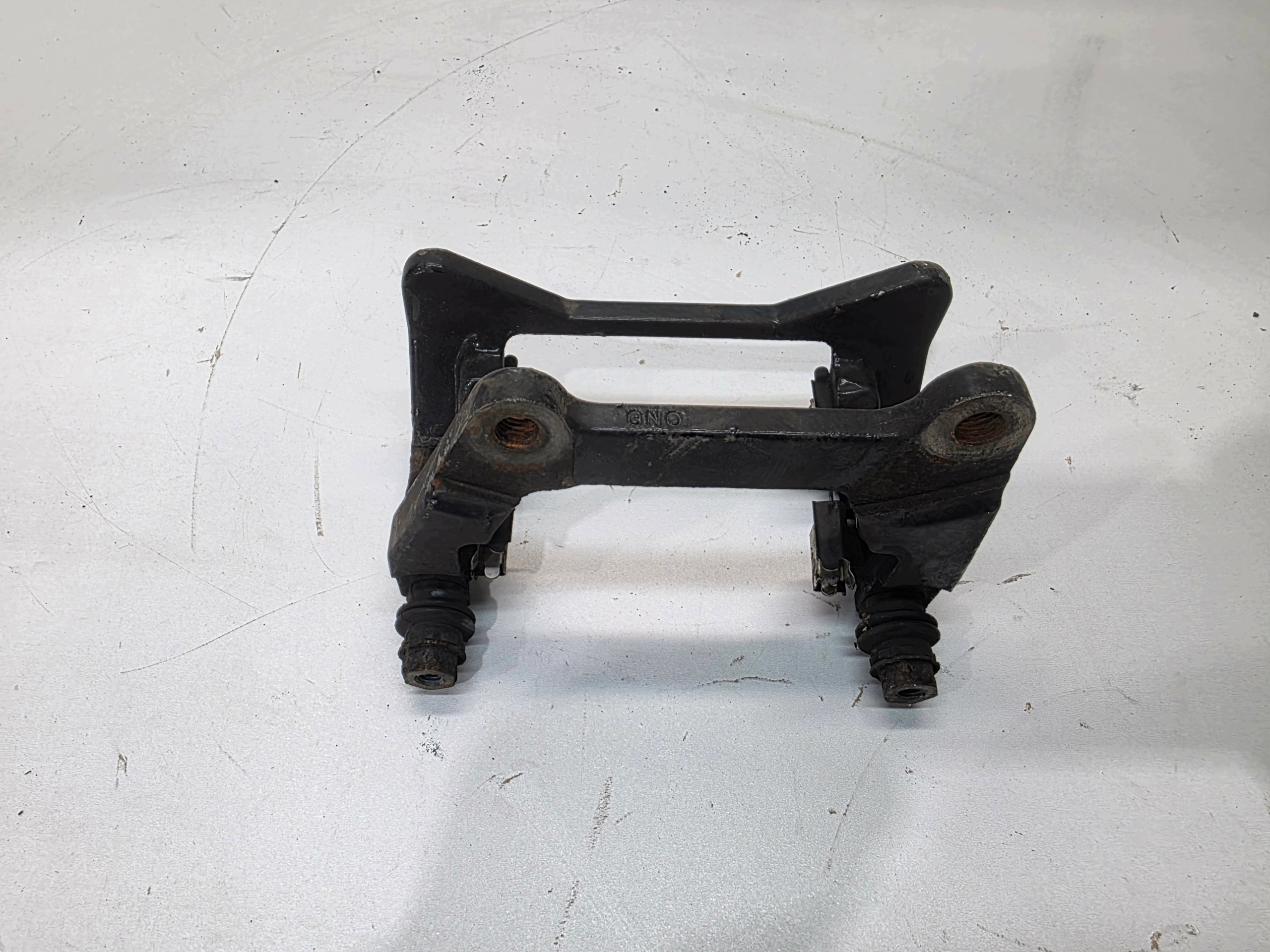 JARZMO třmenu záď AUDI VW SEAT SKODA 6460 originál !!!