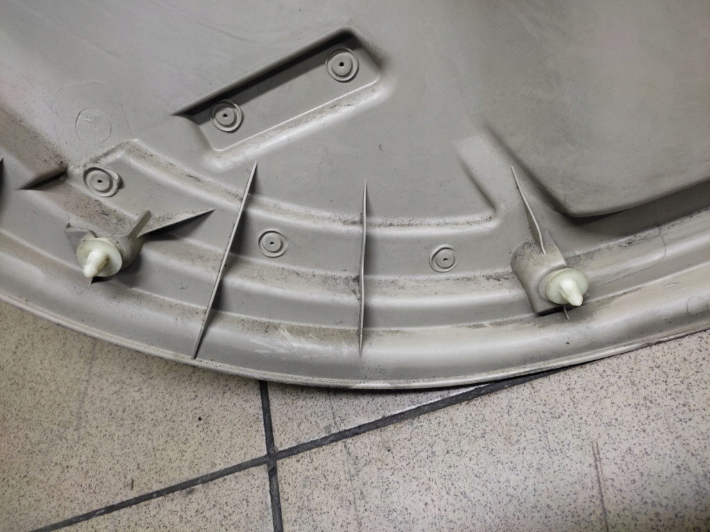 NISSAN X-TRAIL side upholstery door right front