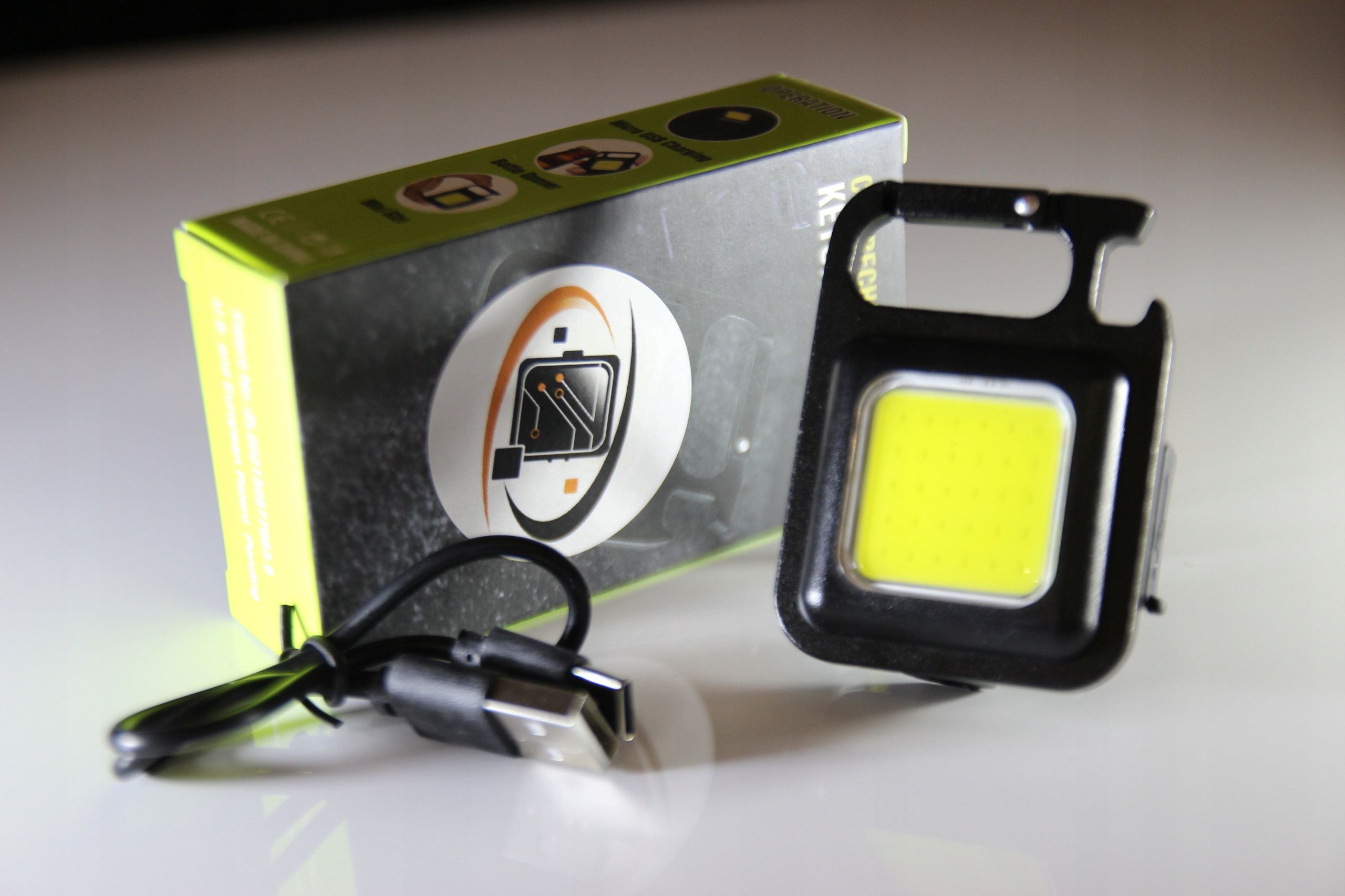 PREMIUM LAMPKA LATARKA AKUMULATOROWA USB TURYSTYCZNA LED halogen MP045 Model Pocket Light Compact Super Bright Walking dla