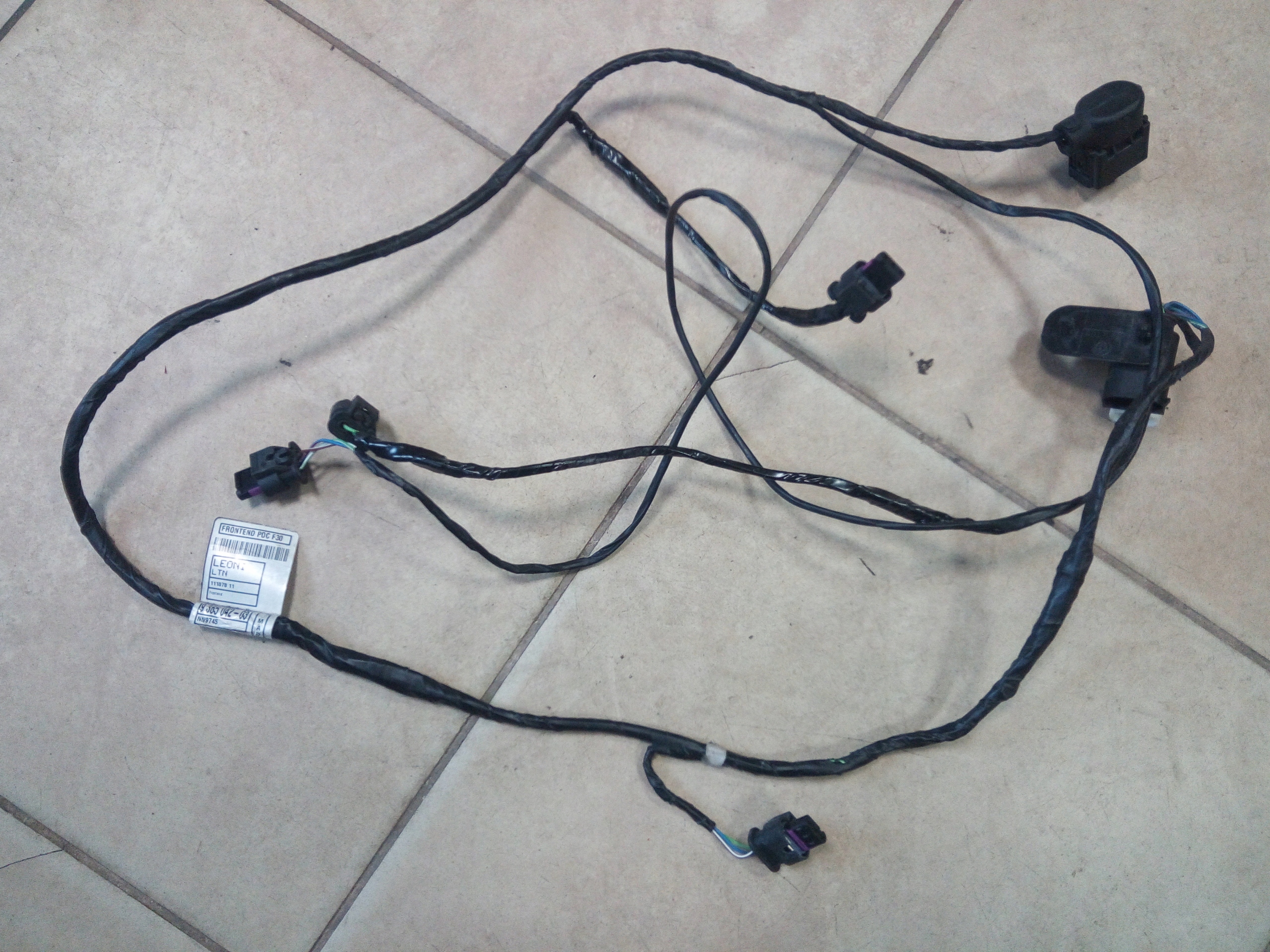 9365042 - Установка жгут проводов PDC BMW F30 на 4 PDC передний orig*