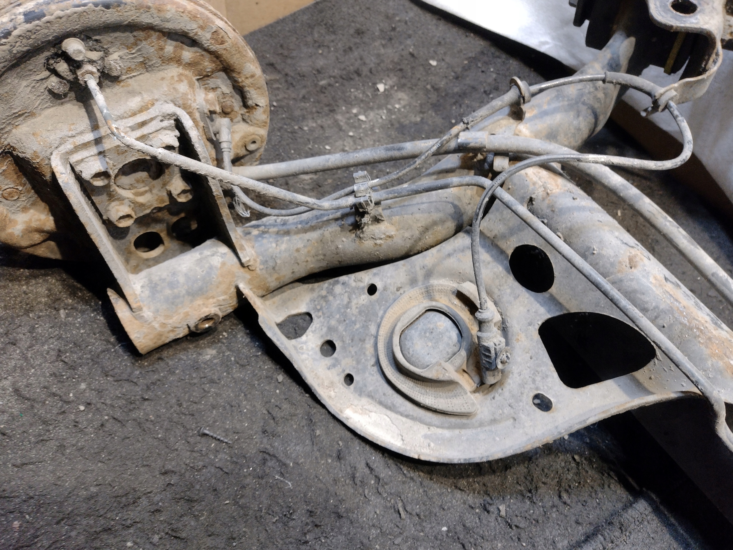 Achsträger heck Nissan Micra K12 5D
