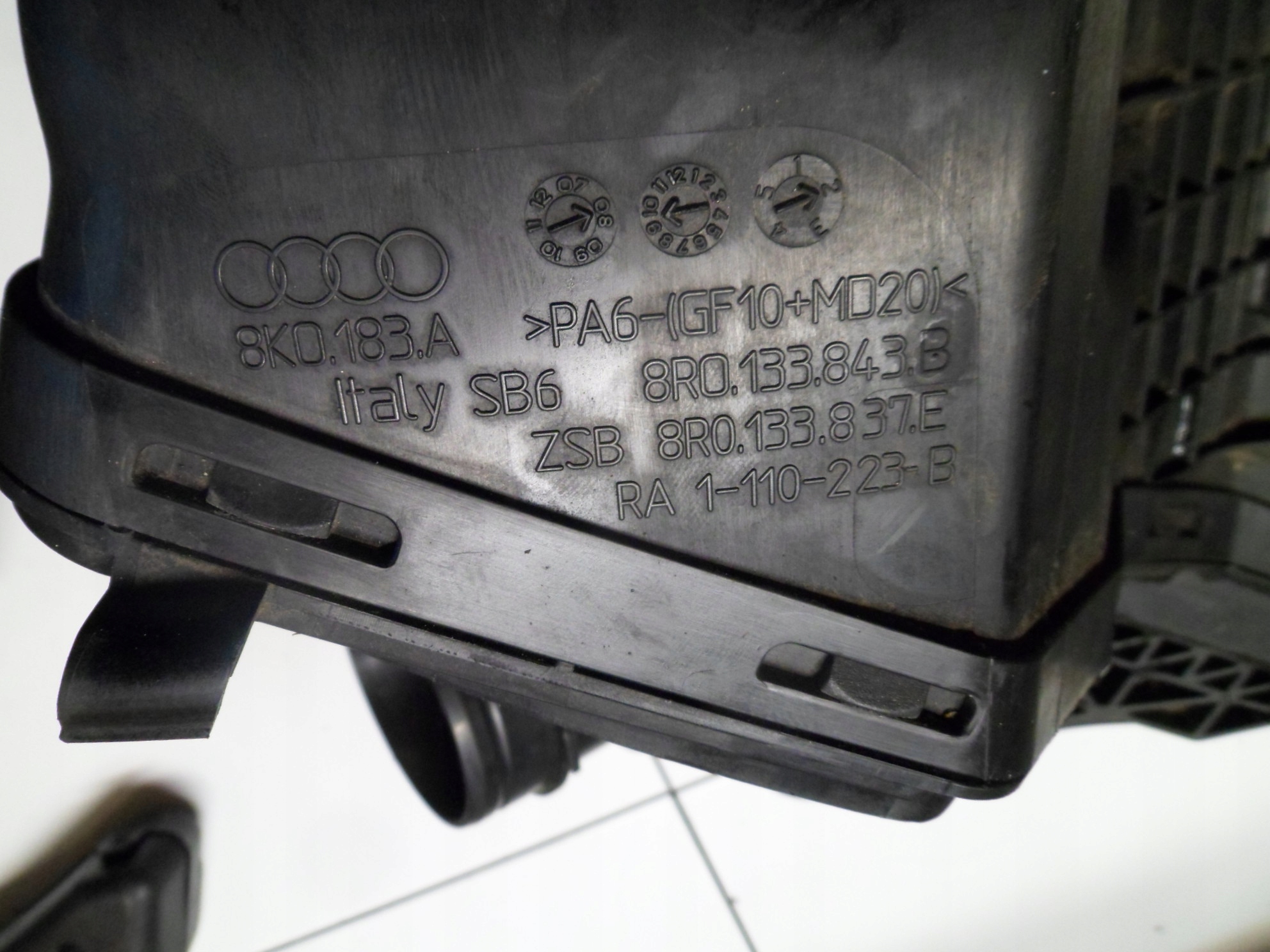AUDI A4 B8 2.0TFSI Gehäuse filter luft 8R0133835E 6J0906461D