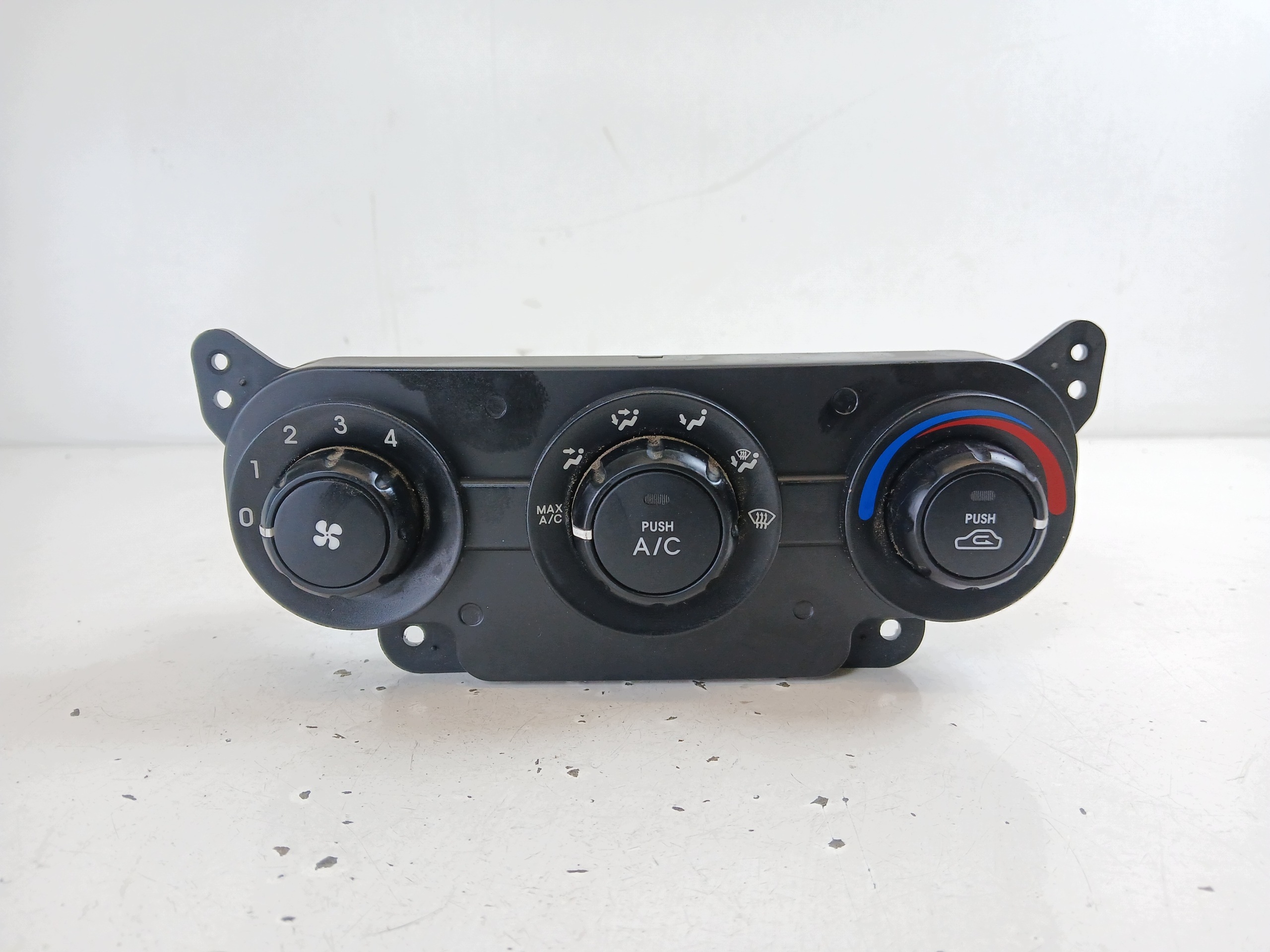 KIA CERATO e COMANDI CLIMA 97250-2F000