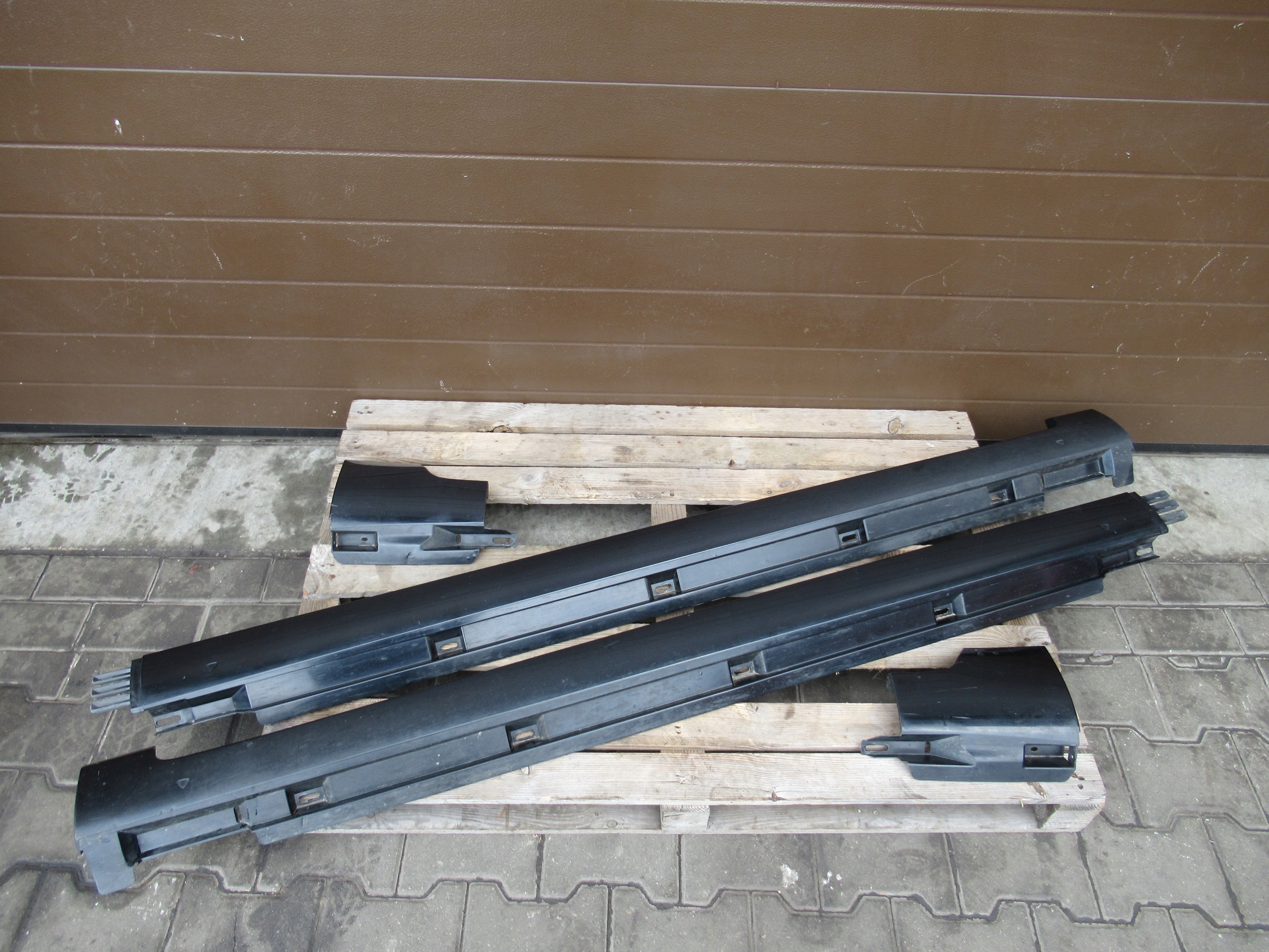 mouldings threshold VW PASSAT B7 3AA853855 3AA853856