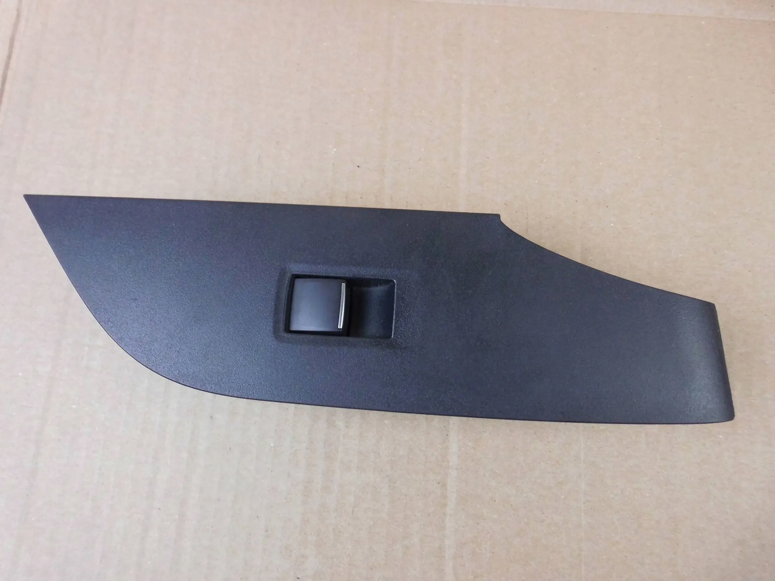 Toyota RAV4 V window control switch right front 74231-42340