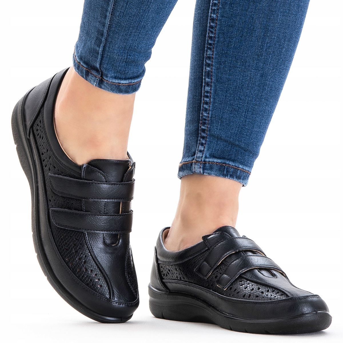 Półbuty w.SKÓRA casual zgrabne Ażurowe lekkie czarne Wojtyłko 38