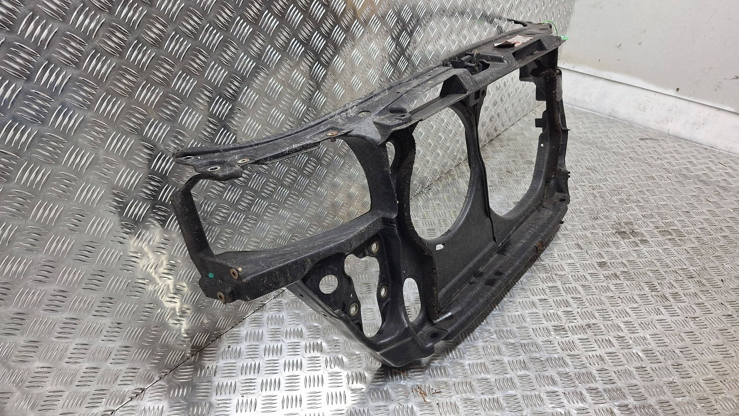 predné čelo priečka železná 8D0805594 AUDI A4 B5 8D0 1.8B 94-01