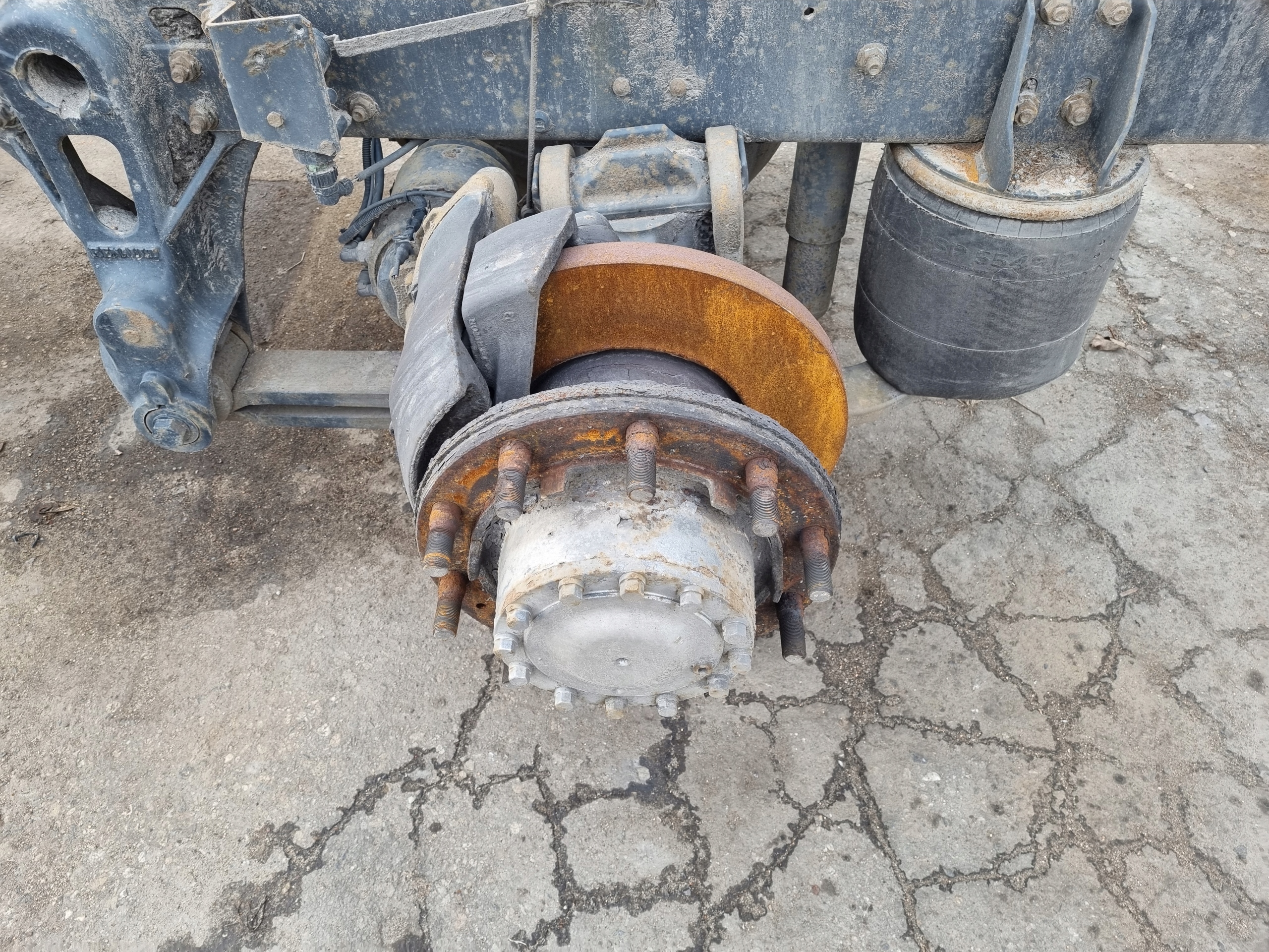 UCHWYT LAPA MOCOWANIE RESORU MIDLUM FELGI 22 5