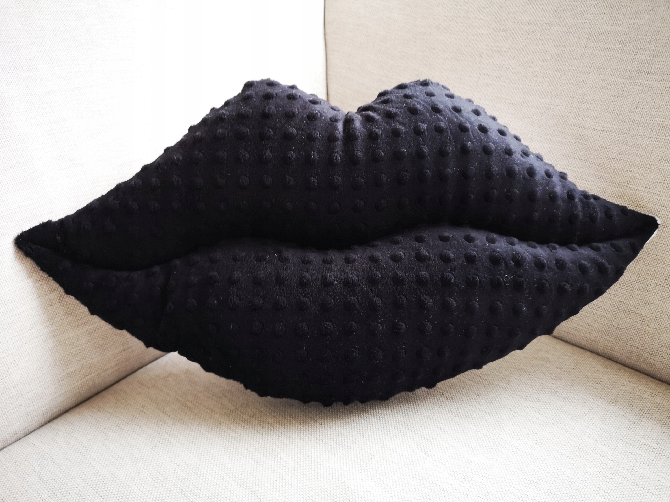 Walentynka PODUSZKA USTA Minky 53x30 Prezent XL Marka inna