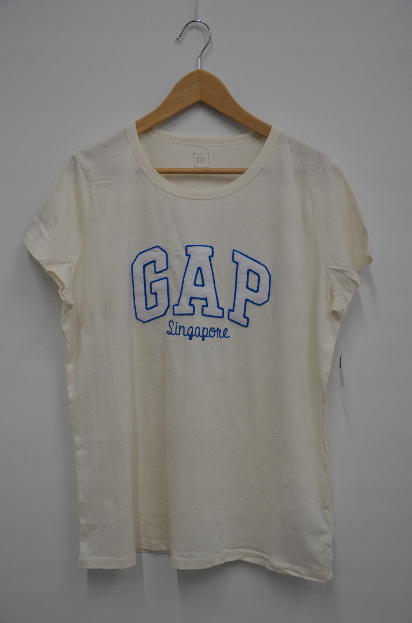 

T shirt damski z nadrukiem Gap nowy XL