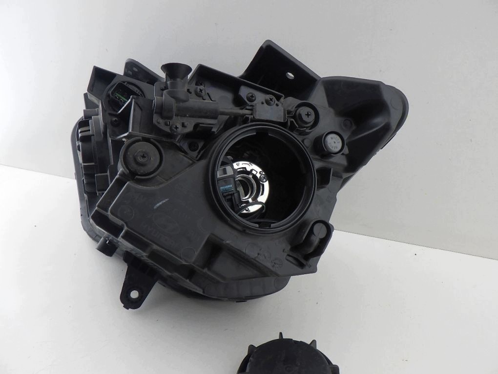 HYUNDAI BAYON 21- light right