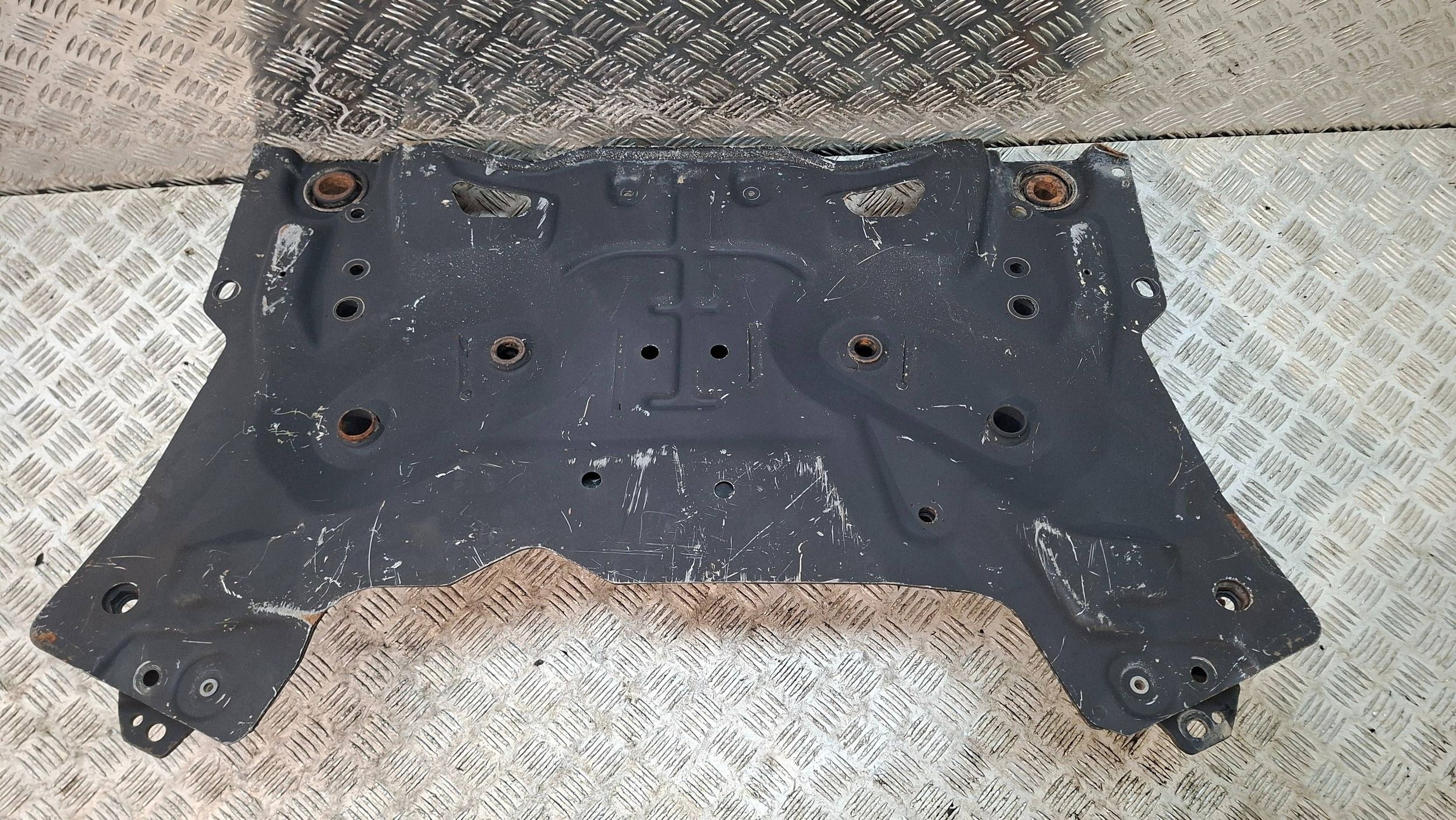 axle beam front PEUGEOT 508 2010