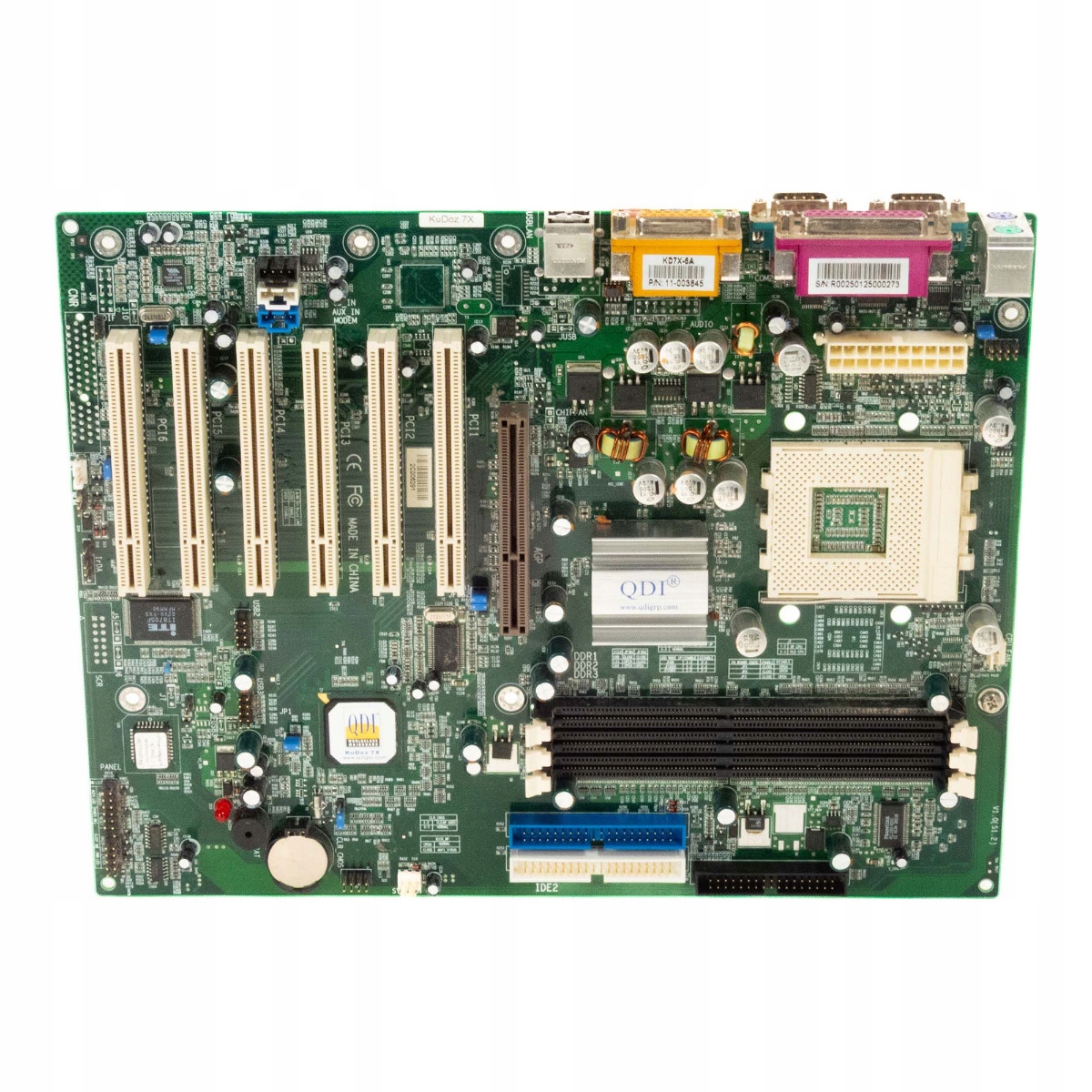 Qdi KuDoz 7X KD7X-6A 11-003845 Socket 462 DDR1 Agp Pci Atx