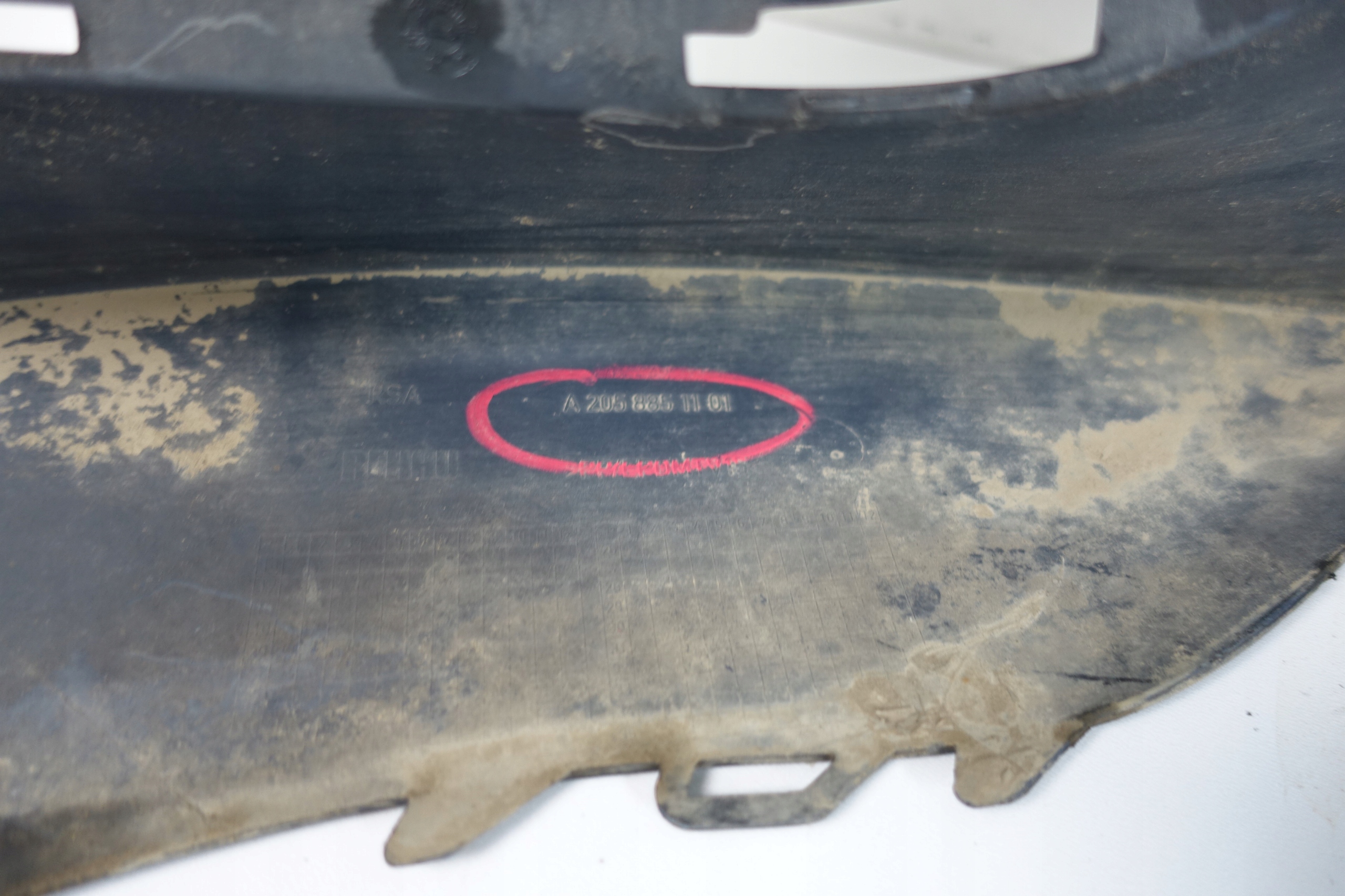 MERCEDES C-KLASA W205 LIFT 2018- bumper front front A2058851101