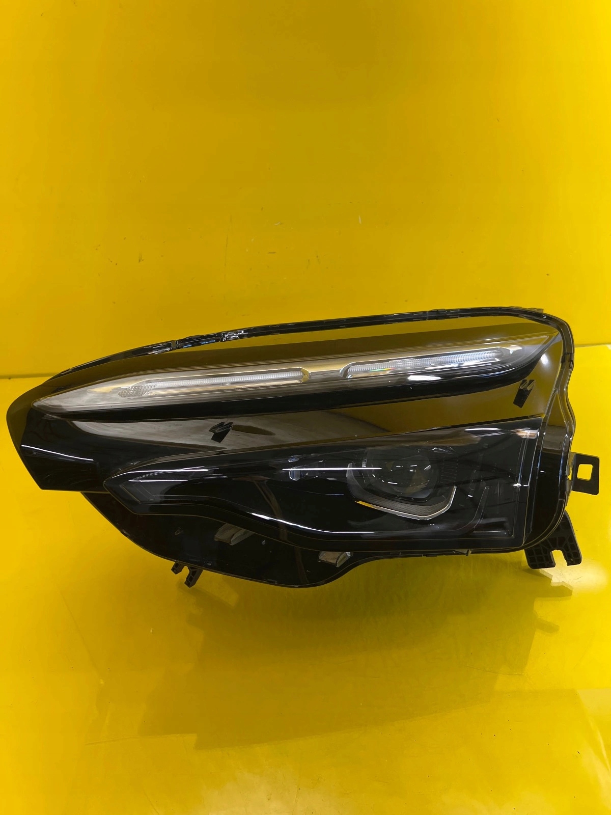 far lijeva prednja Nio ES8 Full Led CN000000296