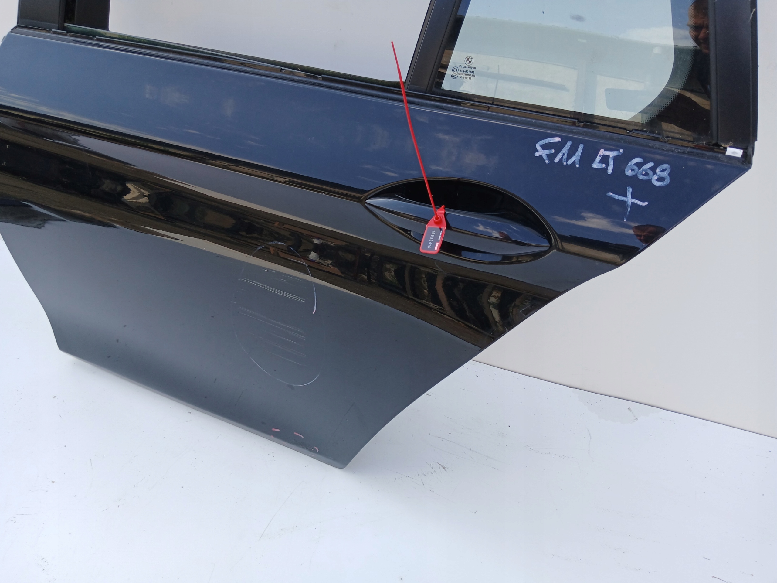 ajtó bal hátsó BMW F11 668