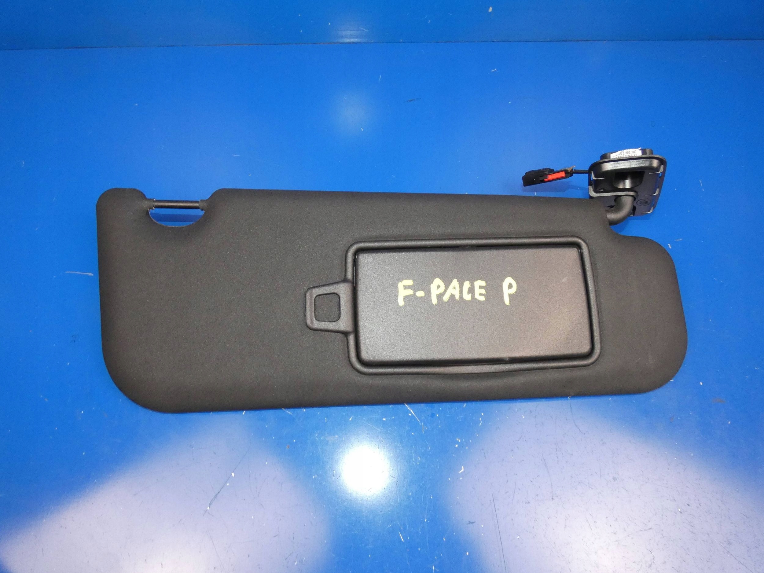 JAGUAR F-PACE X761 cover PRZECIWSLONECZNA visor right front