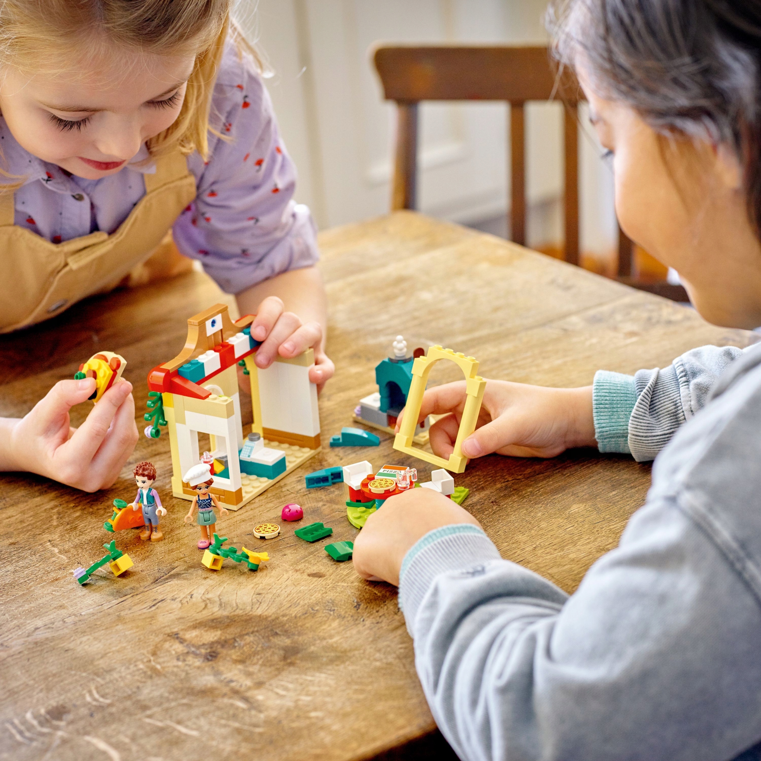 LEGO FRIENDS PIZZERIA W HEARTLAKE CITY RESTAURACJA Seria Miasto