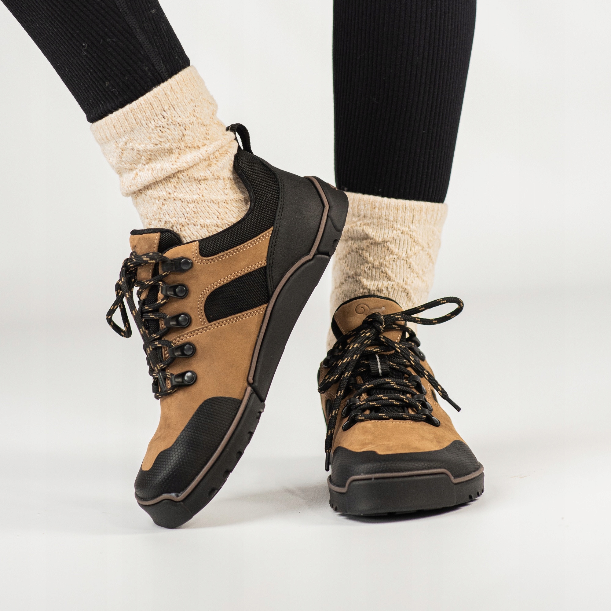 Damskie niskie buty trekkingowe barefoot Tundra Sand 39 Eu Magical Shoes