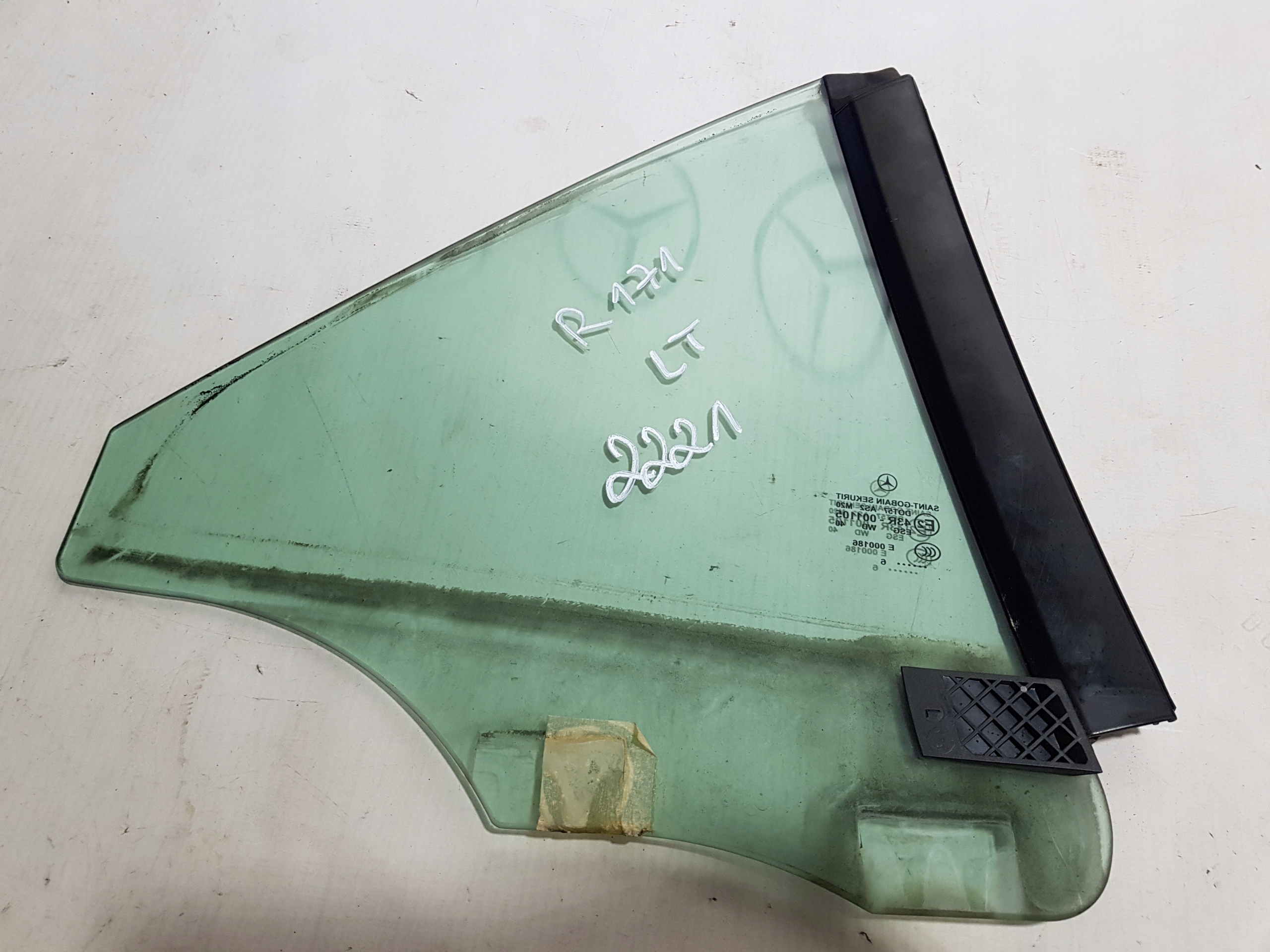 MERCEDES SLK R171 W171 window left rear part left rear
