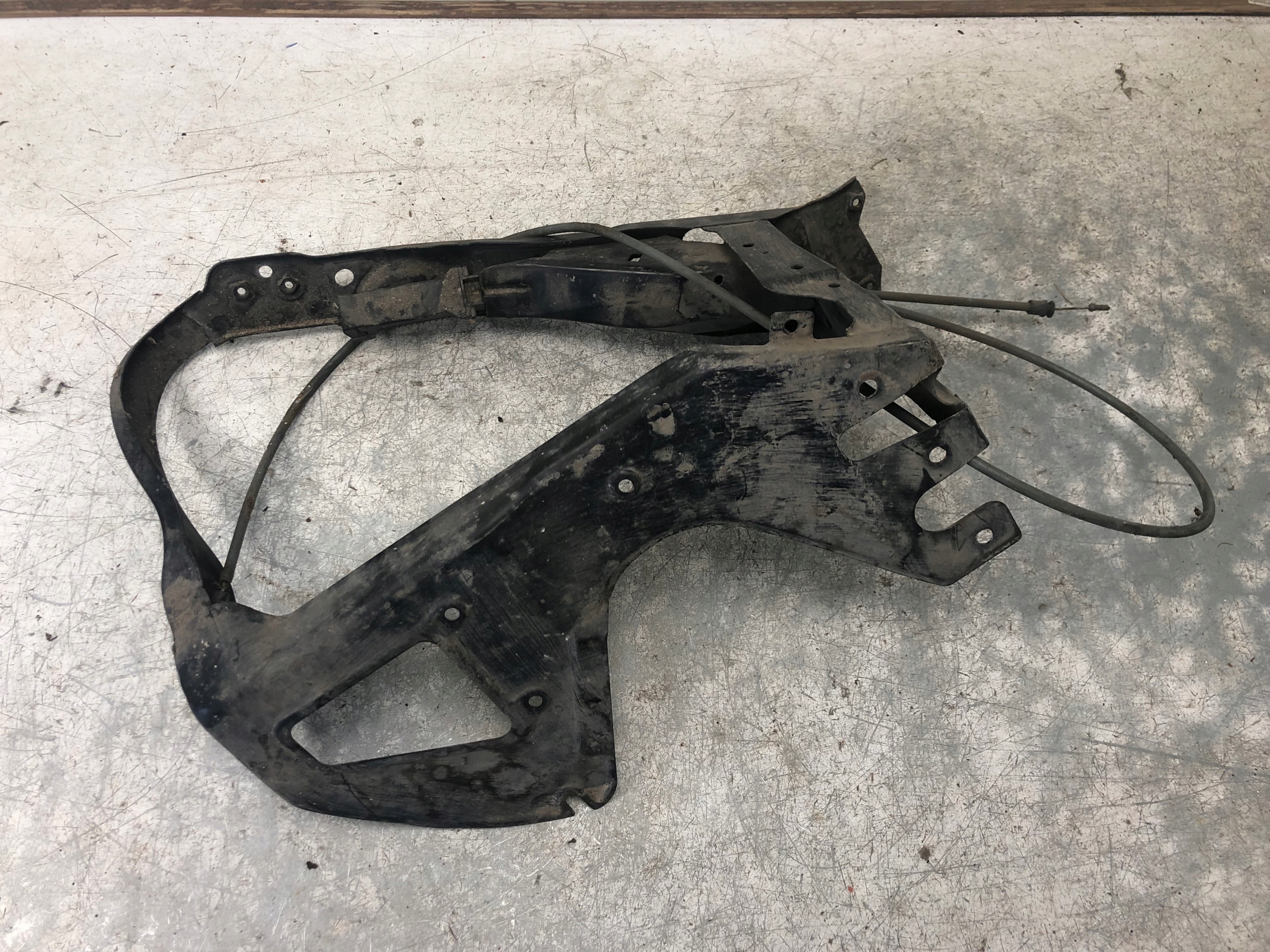 holder lights OKULAR left MERCEDES W220