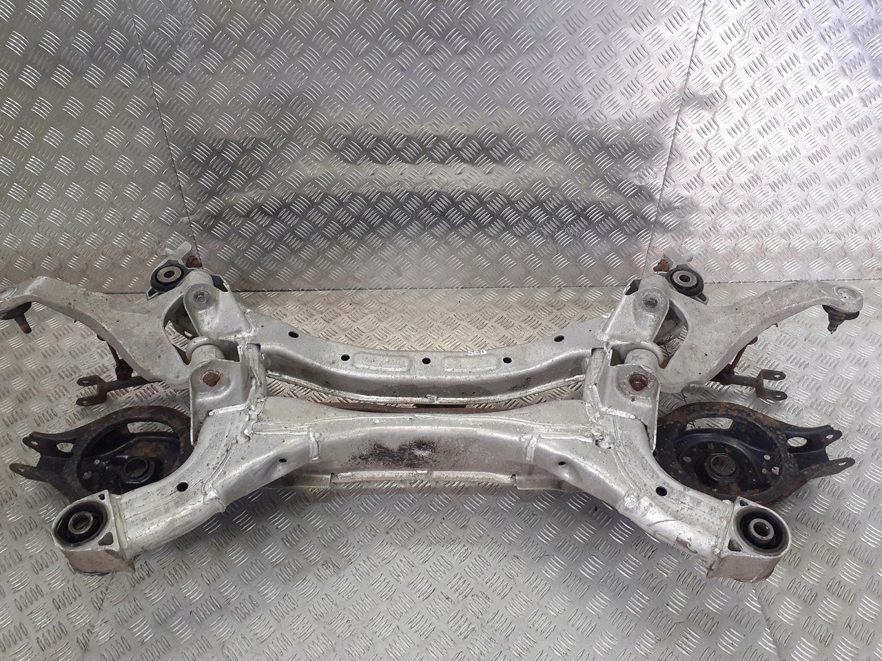 BELKA ZAWIESZENIA TYŁ NISSAN ALTIMA 2.5