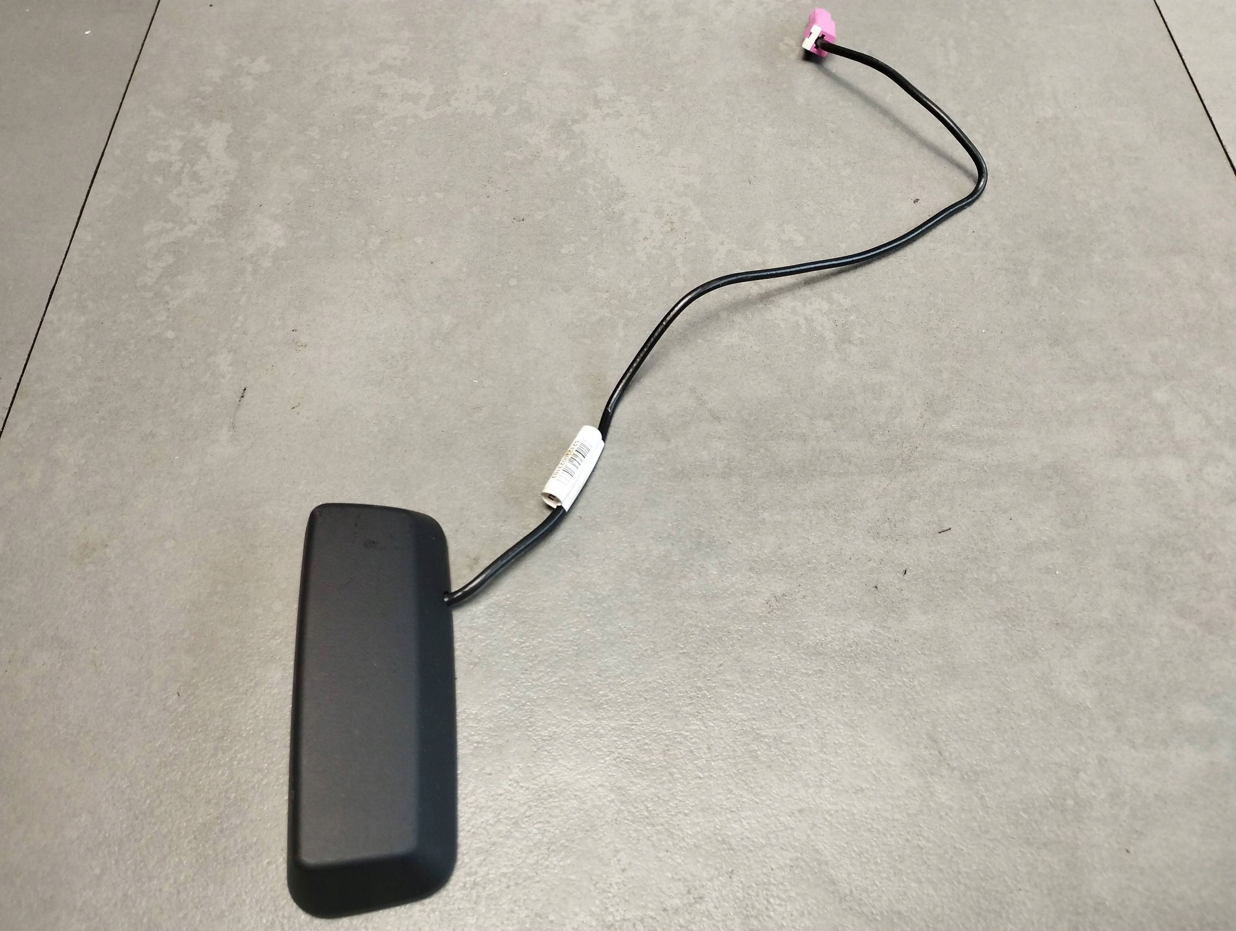 BMW 7 G11 antenna 9349021