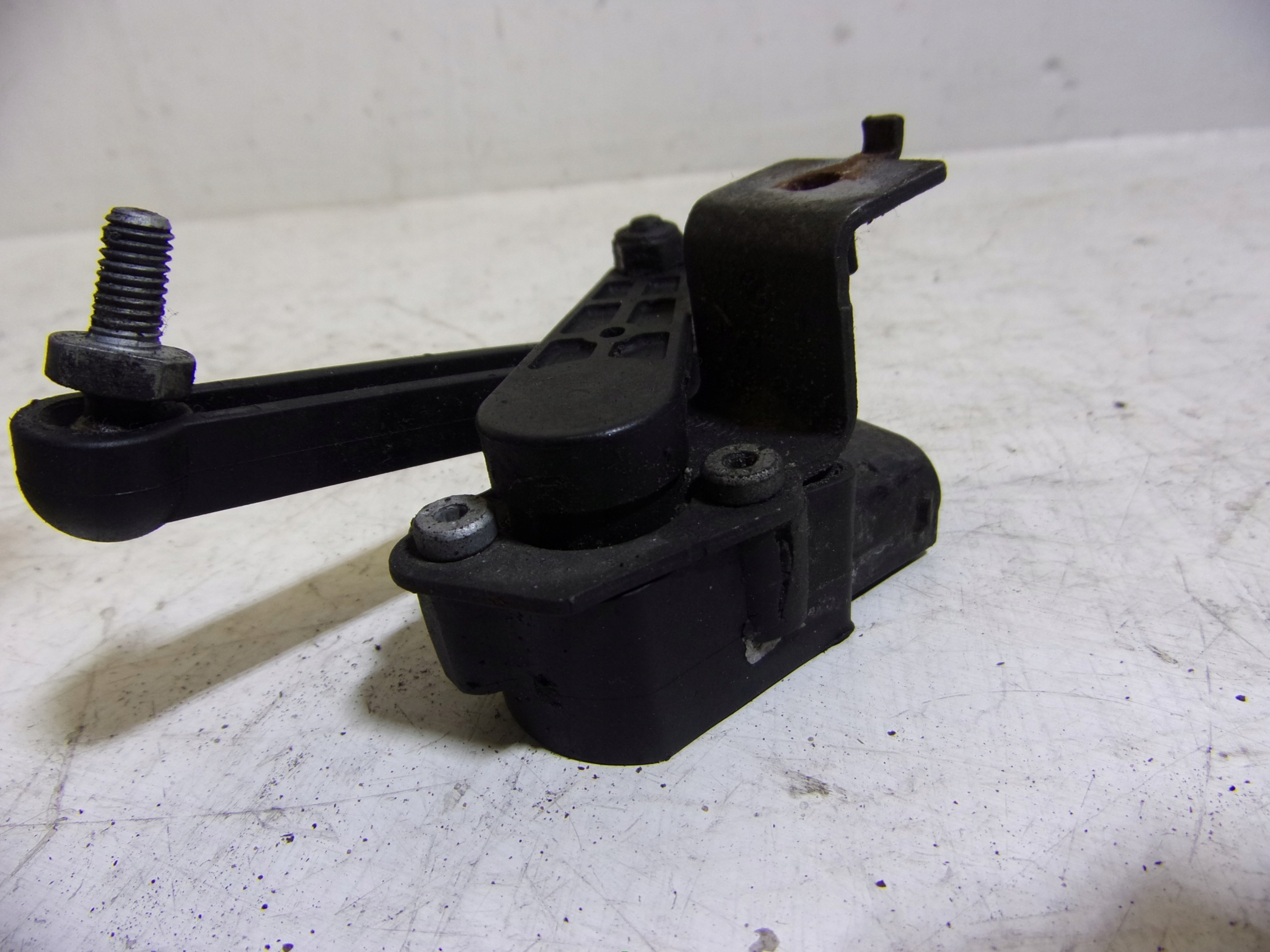 sensor POZIOMOWANIA XENONOW front BMW X5