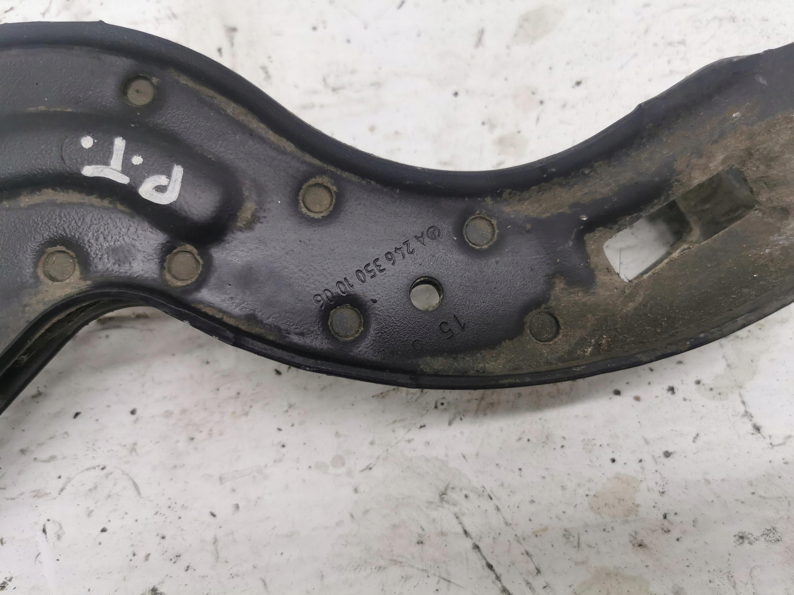 Querlenker hinten MERCEDES B-KLASA W246 A2463501006