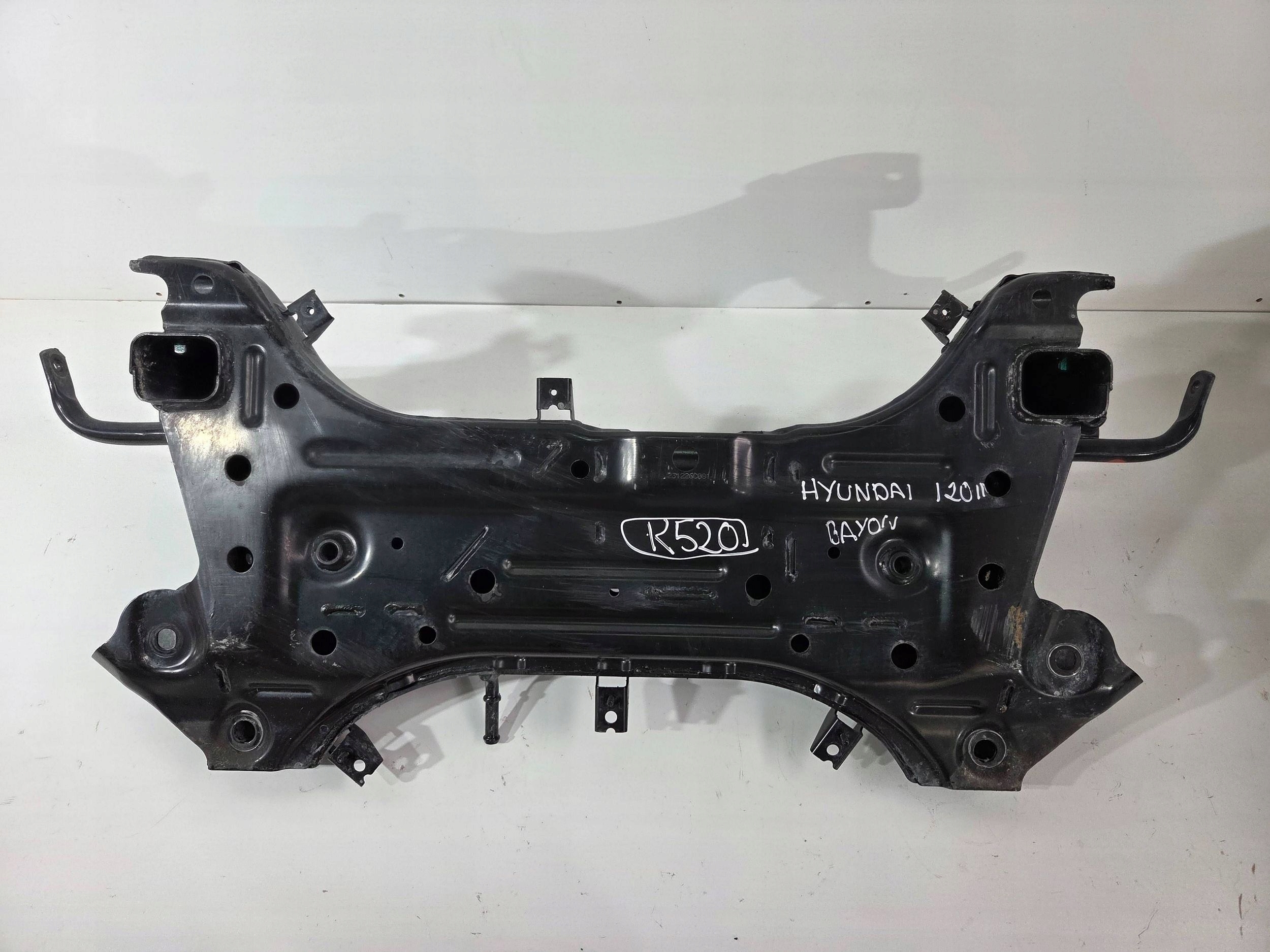 Hyundai I20 III Bayon axle beam front (K520)