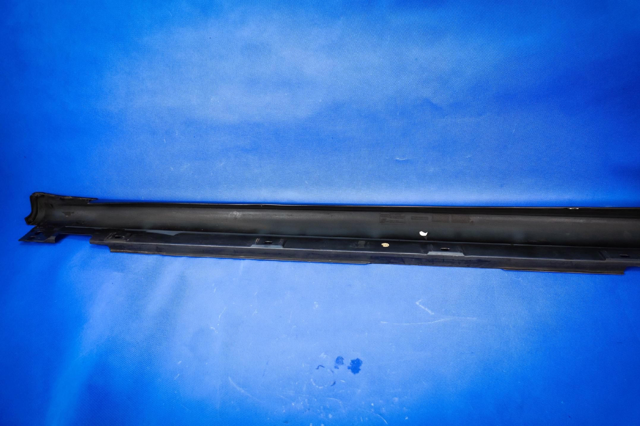 cap threshold right Audi RS4 8K 8K9853856C LZ9Y