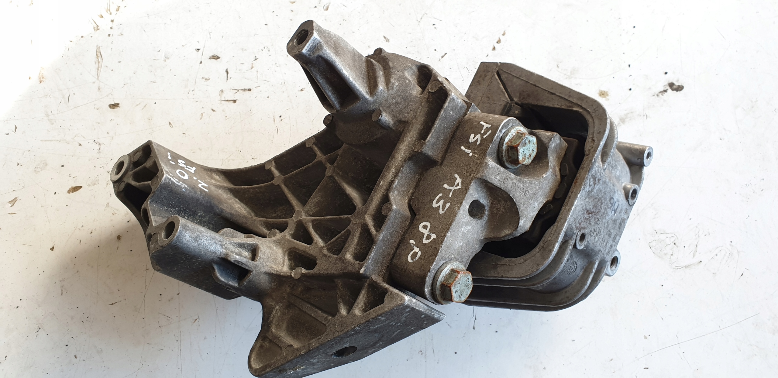 Support Porte 2.0 TFSI VW AUDI SEAT 06F199207H