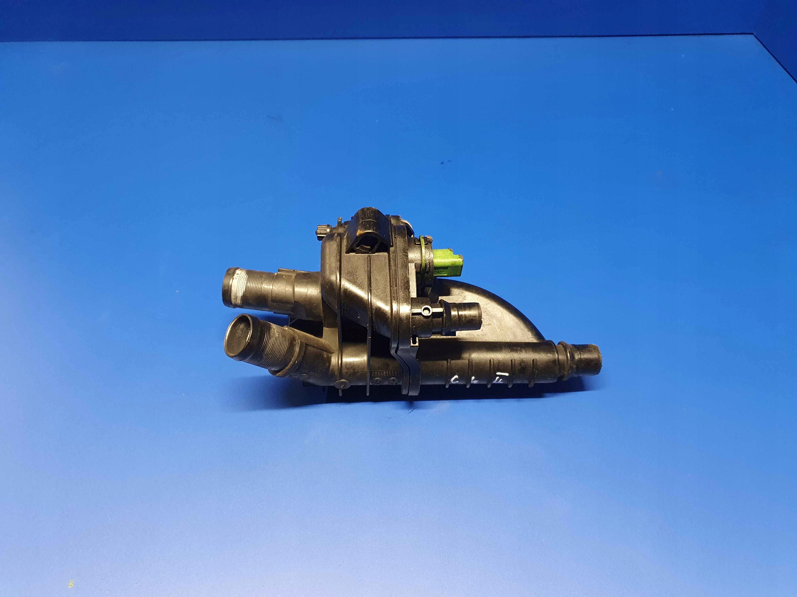 OBUDOWA TERMOSTATU C4 II 1.6 E-HDI 9684588980