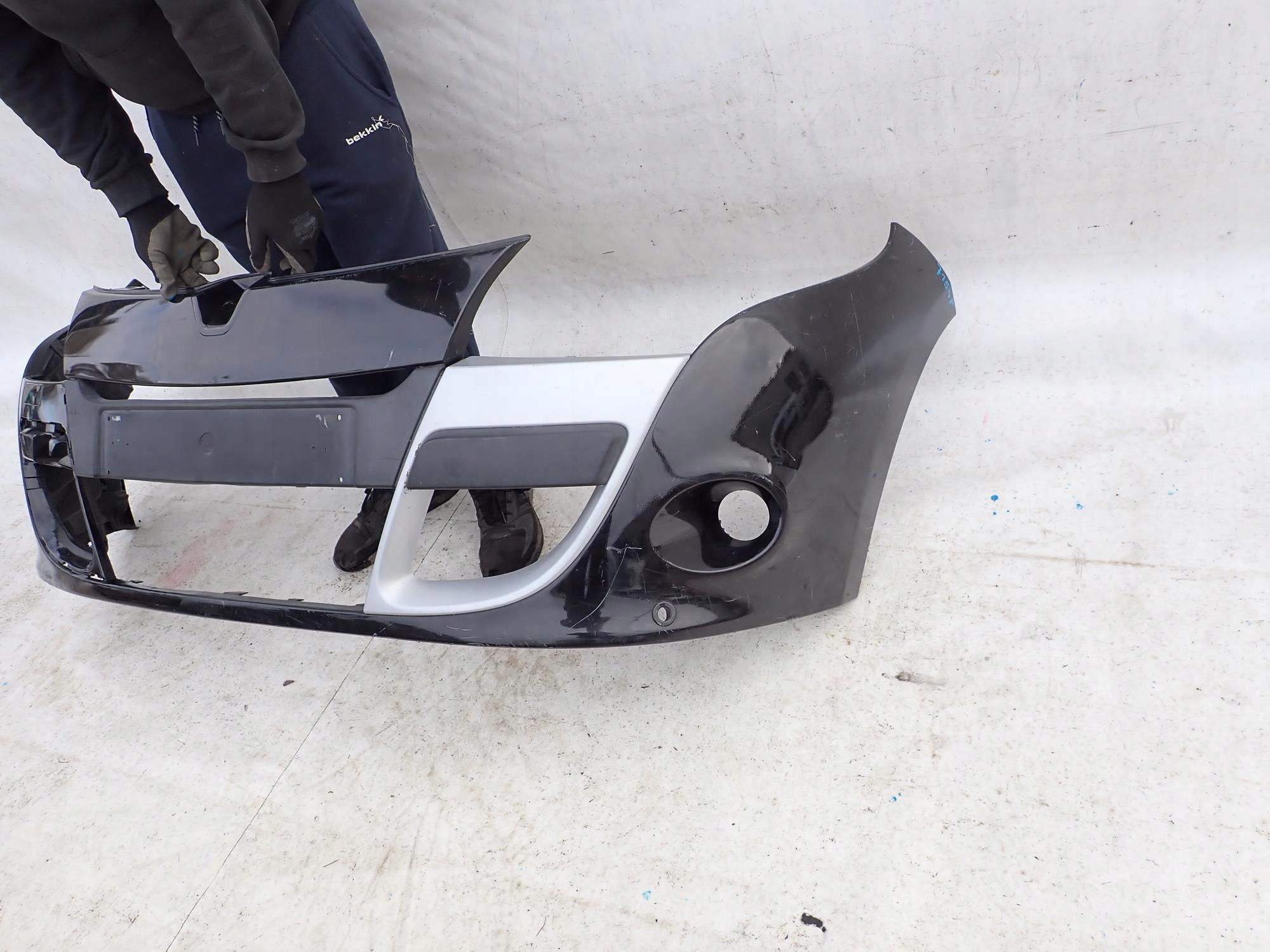 RENAULT MEGANE III 3 CC COUPE 10-12 bumper front front PDC