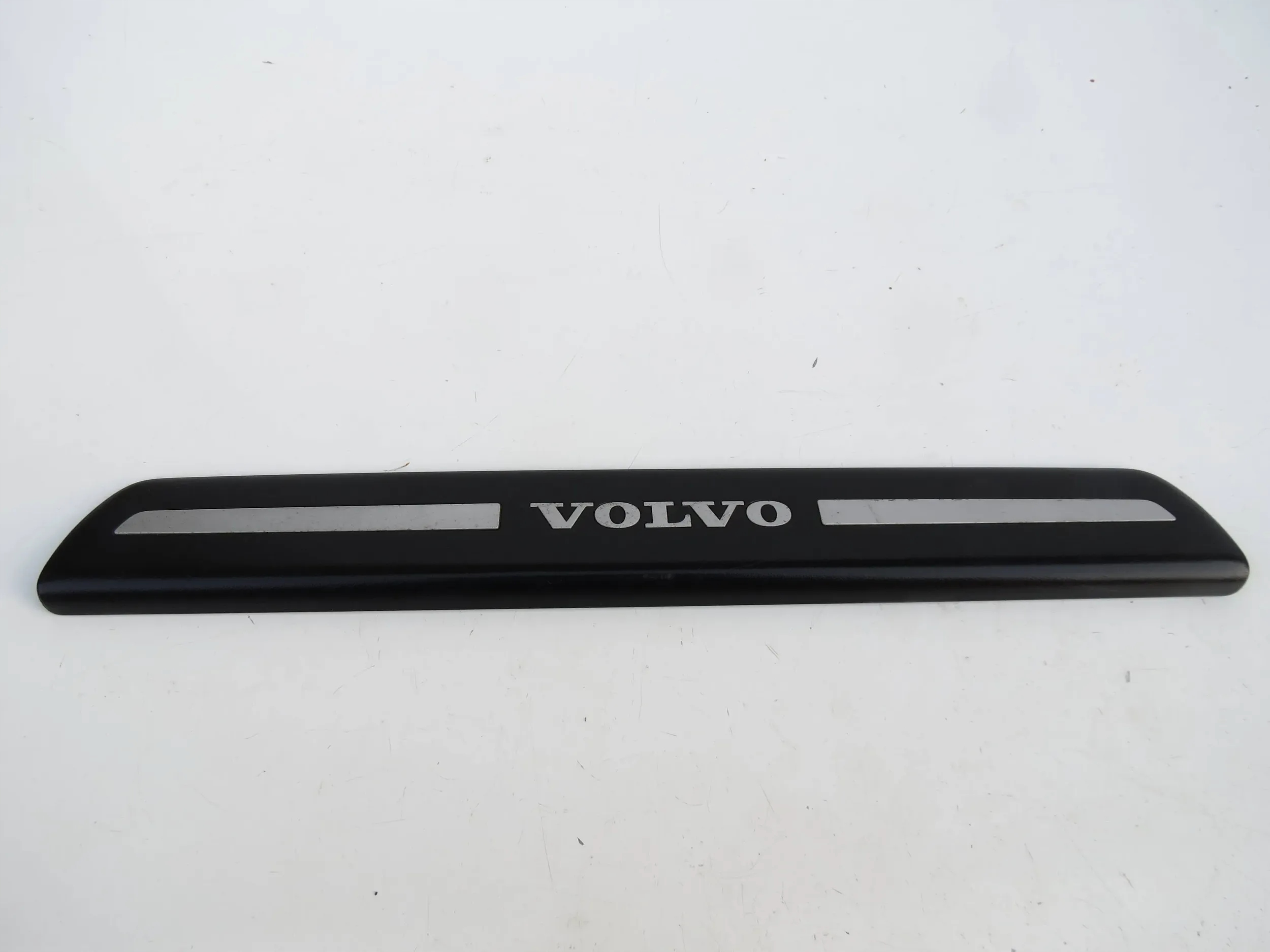 LISTWA OSŁONA NAKŁADKA PROGU PROGOWA 08622671 VOLVO S40 II V50