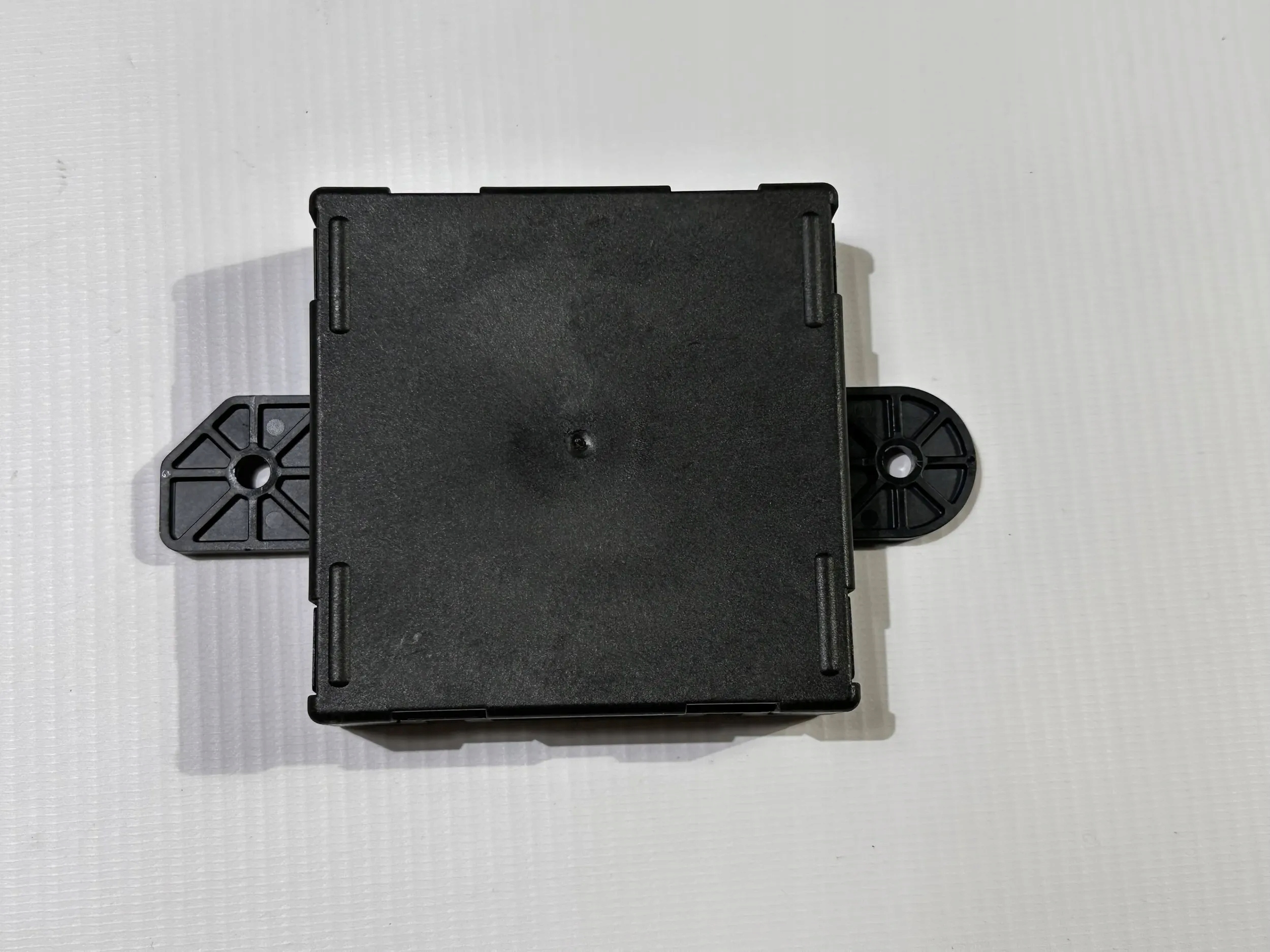module control unit door front front left Dodge Charger 2011 - 2014