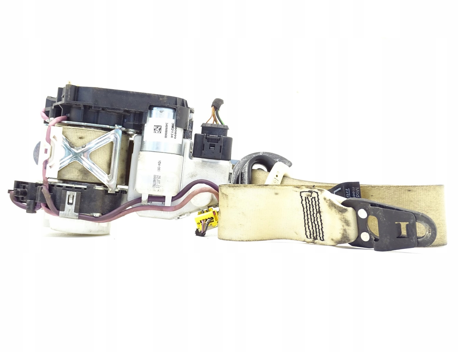 tension belt safety left front AUDI A8 D4 4H 4H0857705A