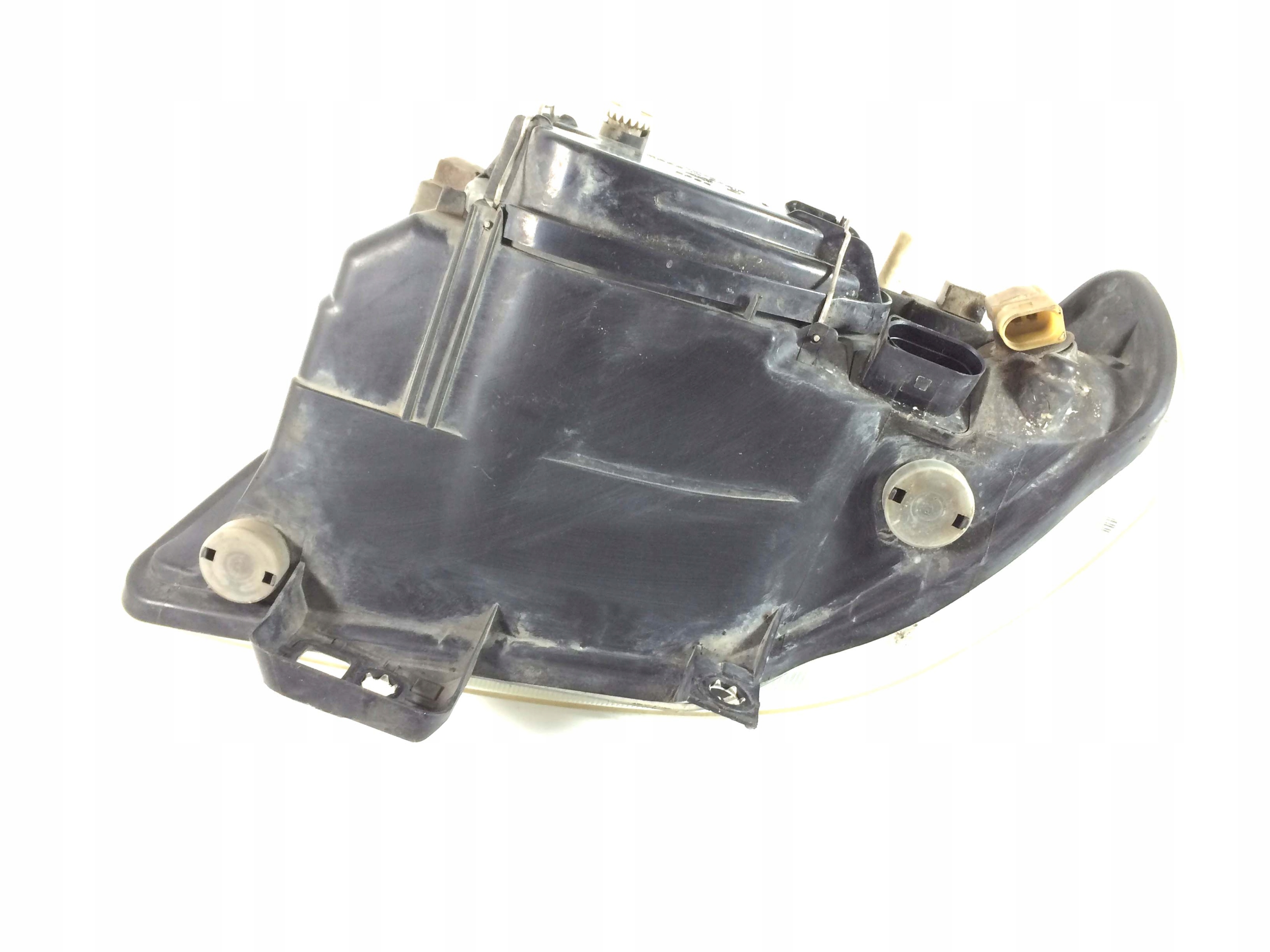 REFLEKTOR light front VW POLO (6N2) 1.7 SDI right VALEO
