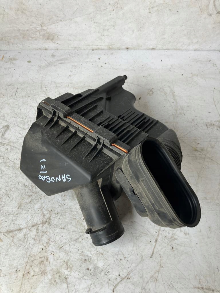Gehäuse filter luft SANDERO III 165003077R